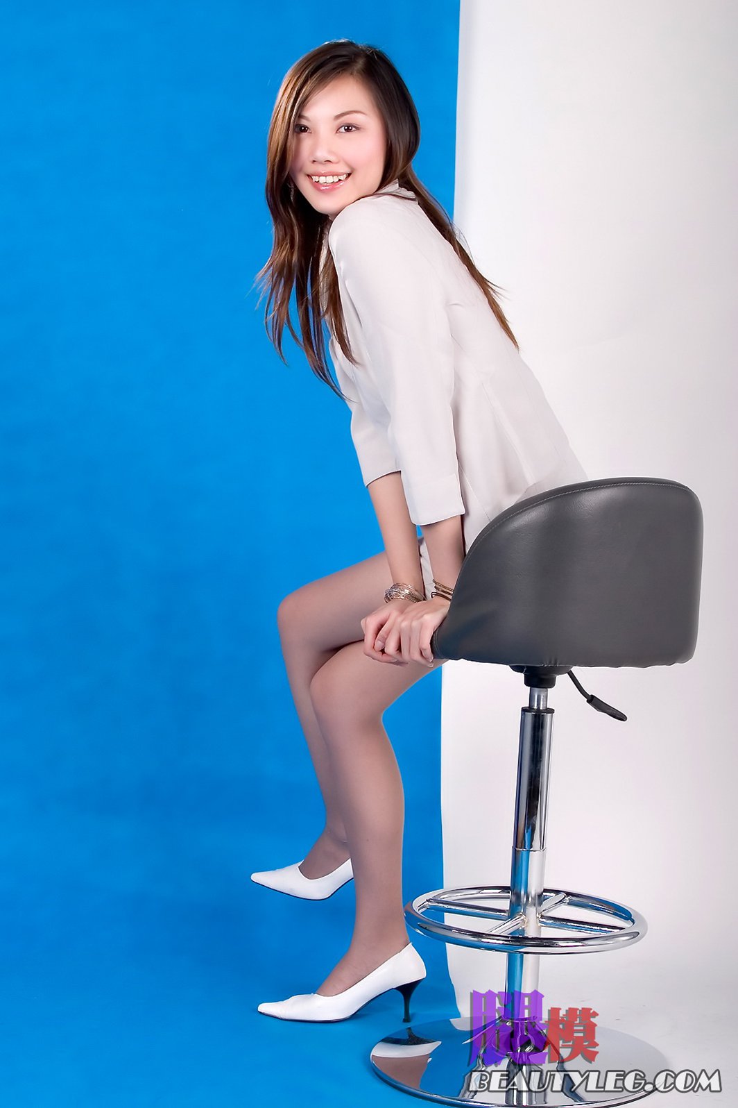 [BeautyLeg] No.018 Pikki 在现浏览第2张