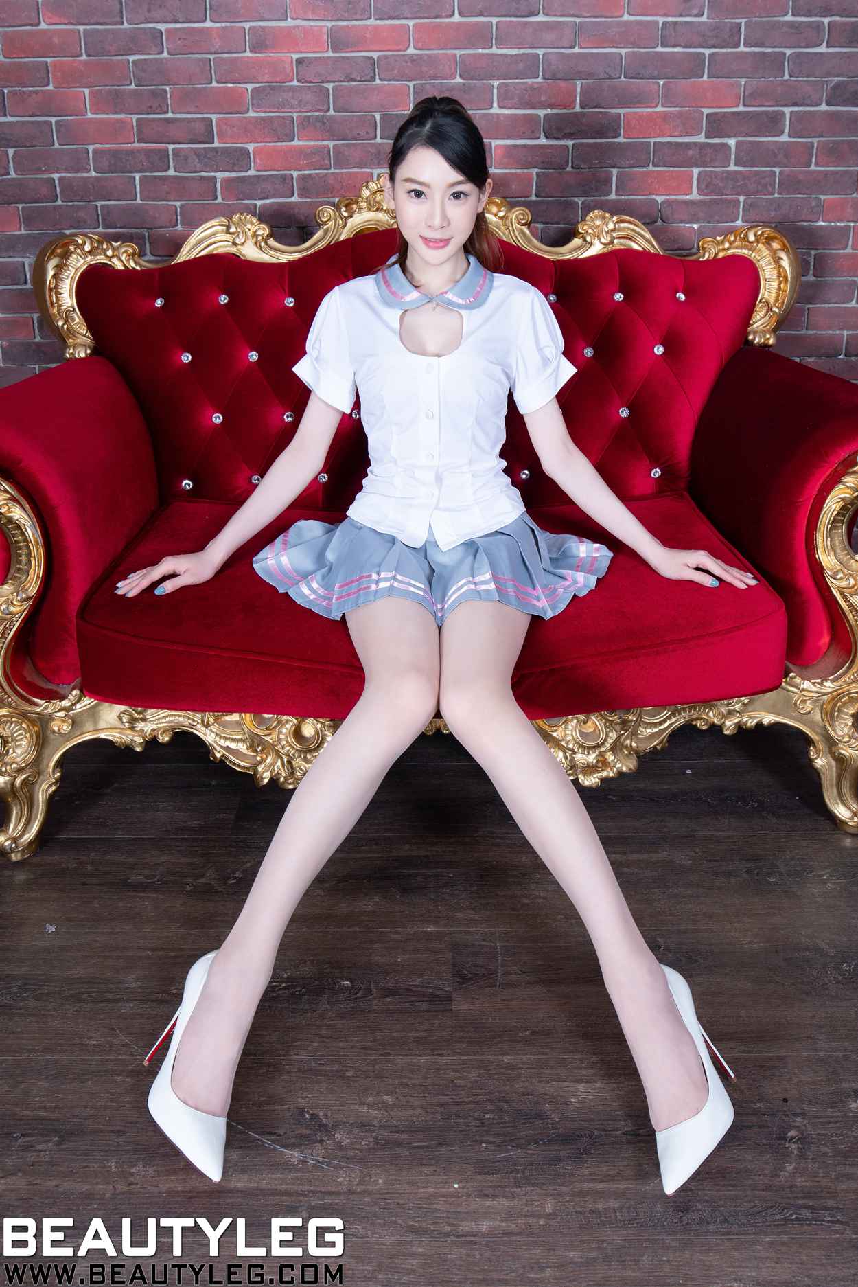 [Beautyleg美腿写真] 2019.08.14 No.1806 Emily [48P363MB]第16张