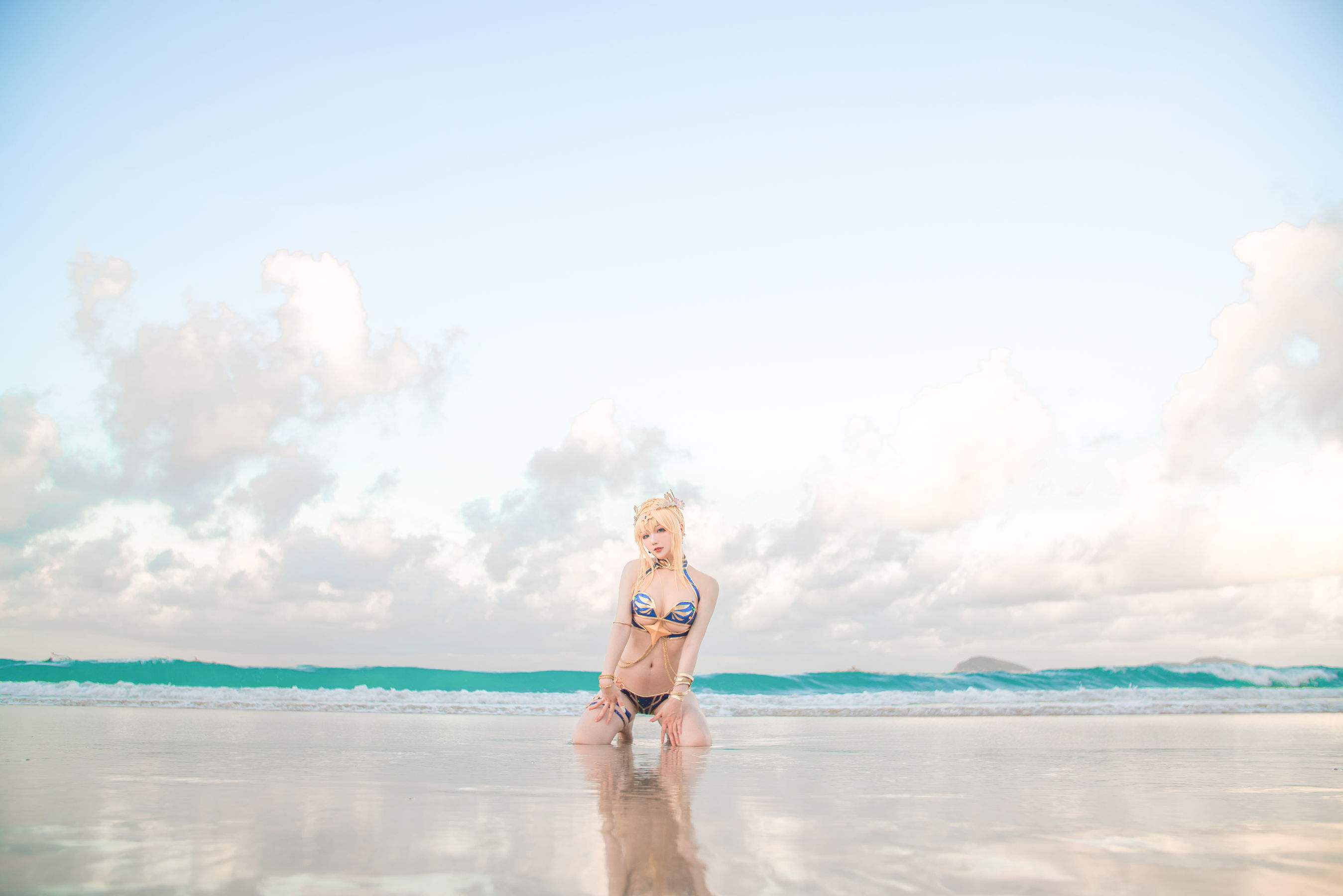 [网红COSER写真] 起司块wii写真 - 白枪泳装第8张