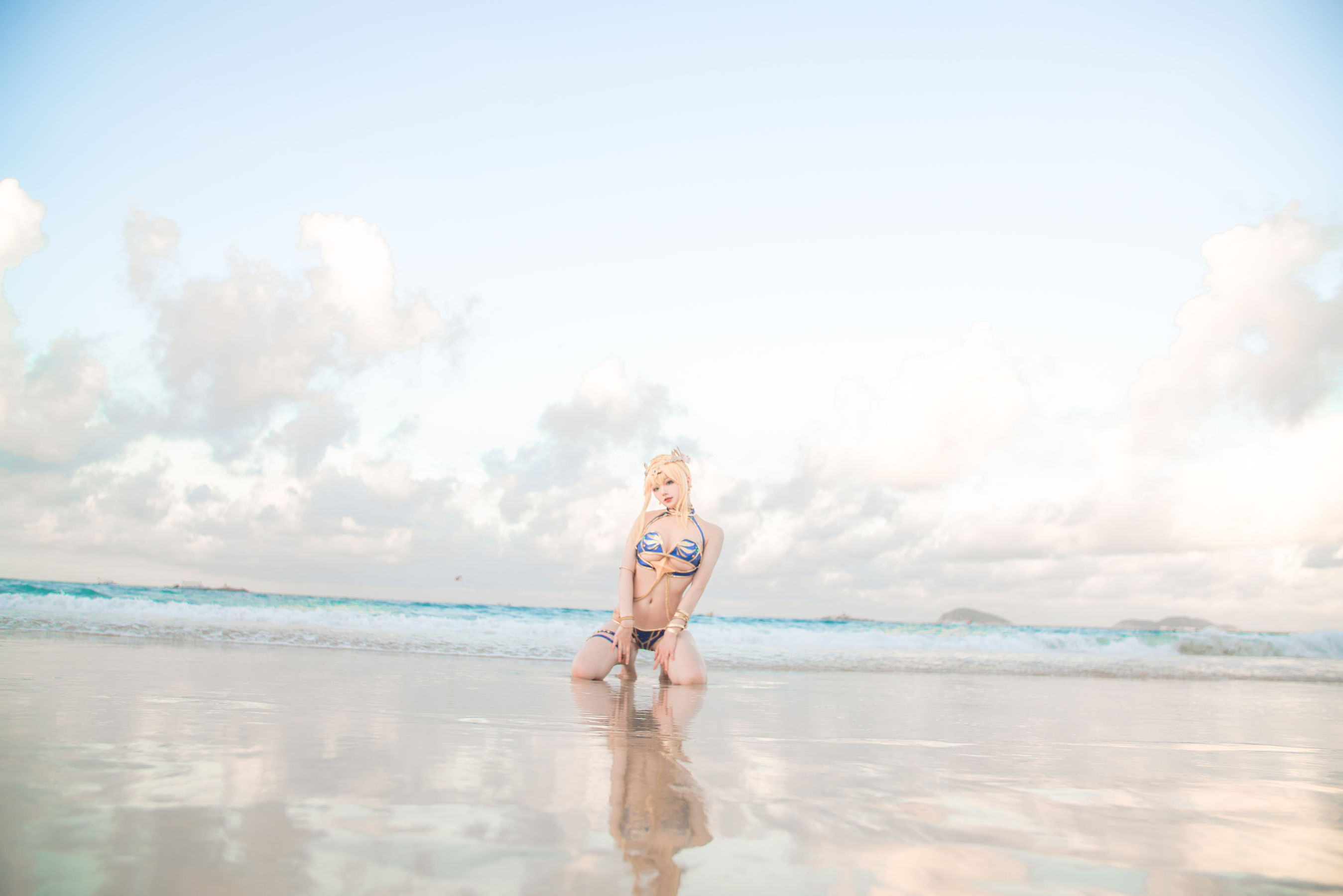 [网红COSER写真] 起司块wii写真 - 白枪泳装第7张