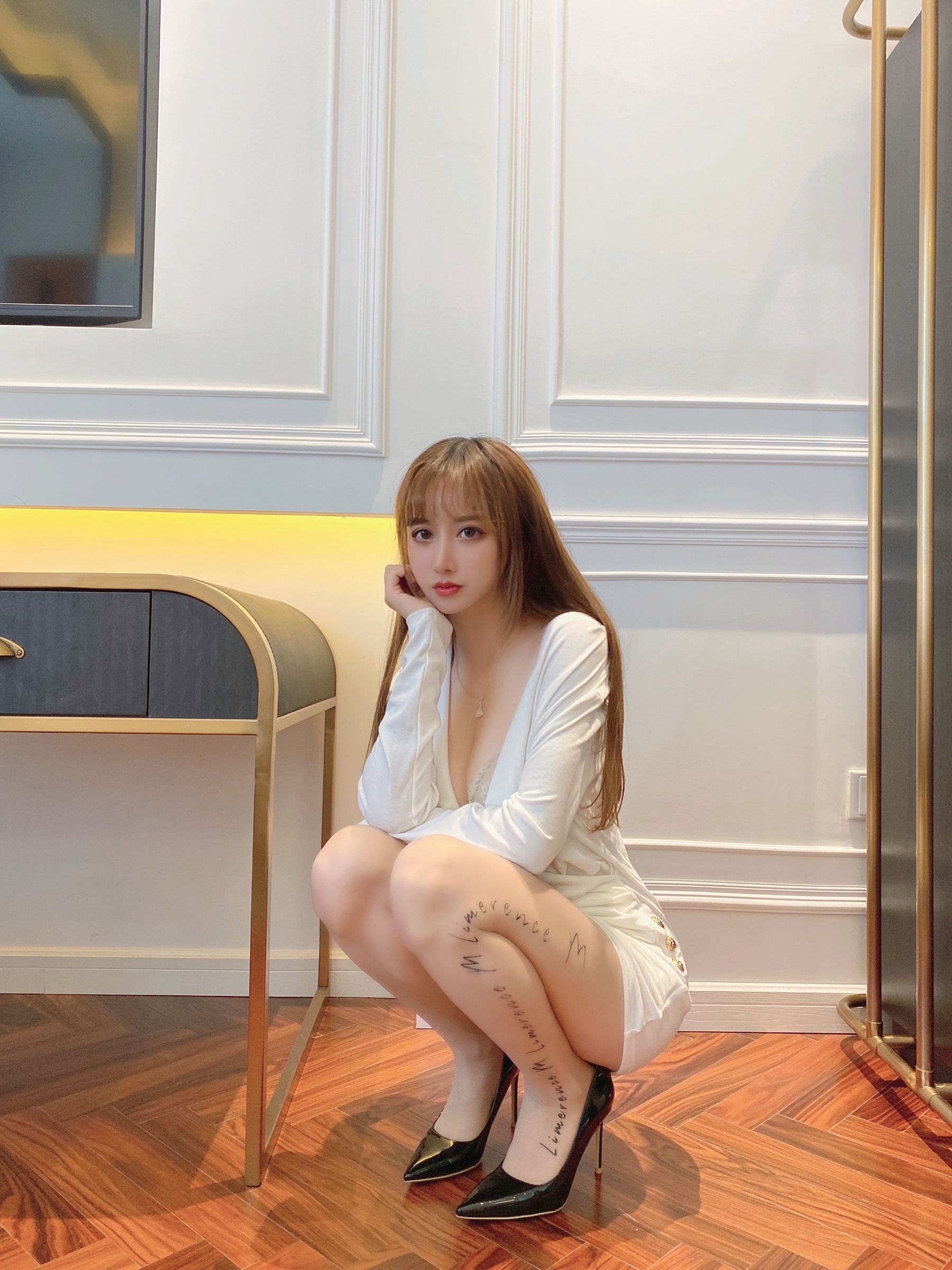 [COS福利] 斗鱼米线线sama - 肉丝袜美腿第5张