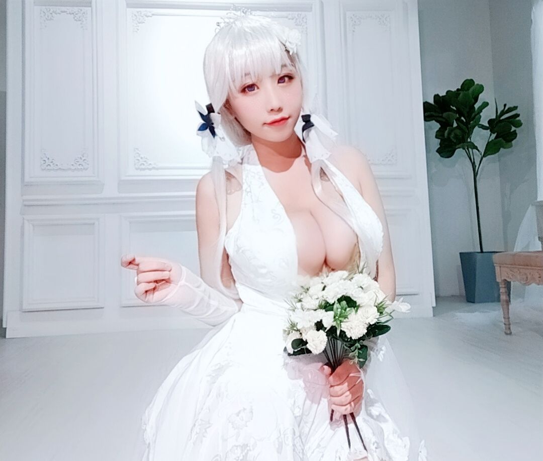 [COS福利] 动漫博主穆零Mu0 - 光辉婚纱第13张