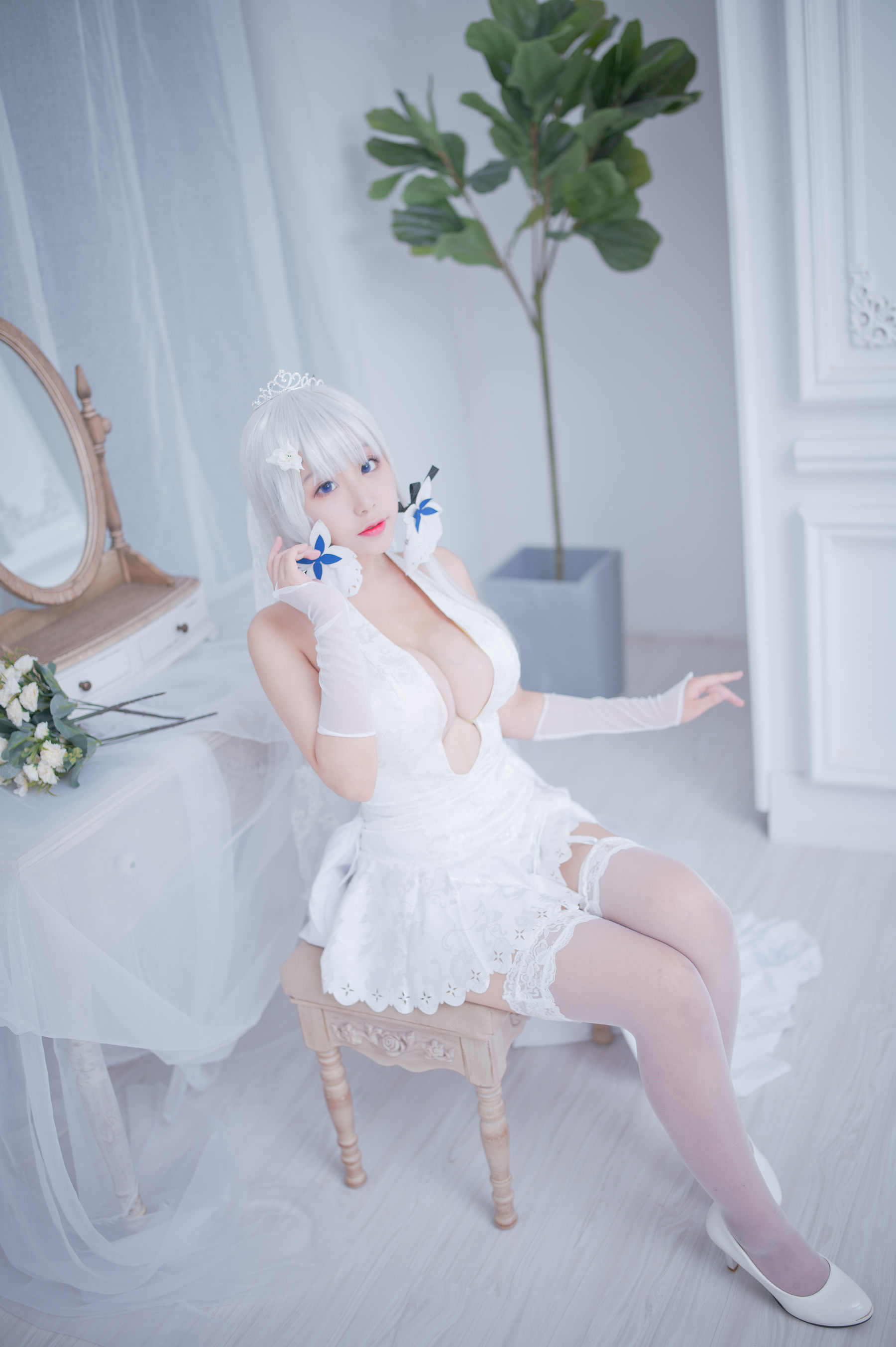 [COS福利] 动漫博主穆零Mu0 - 光辉婚纱第7张