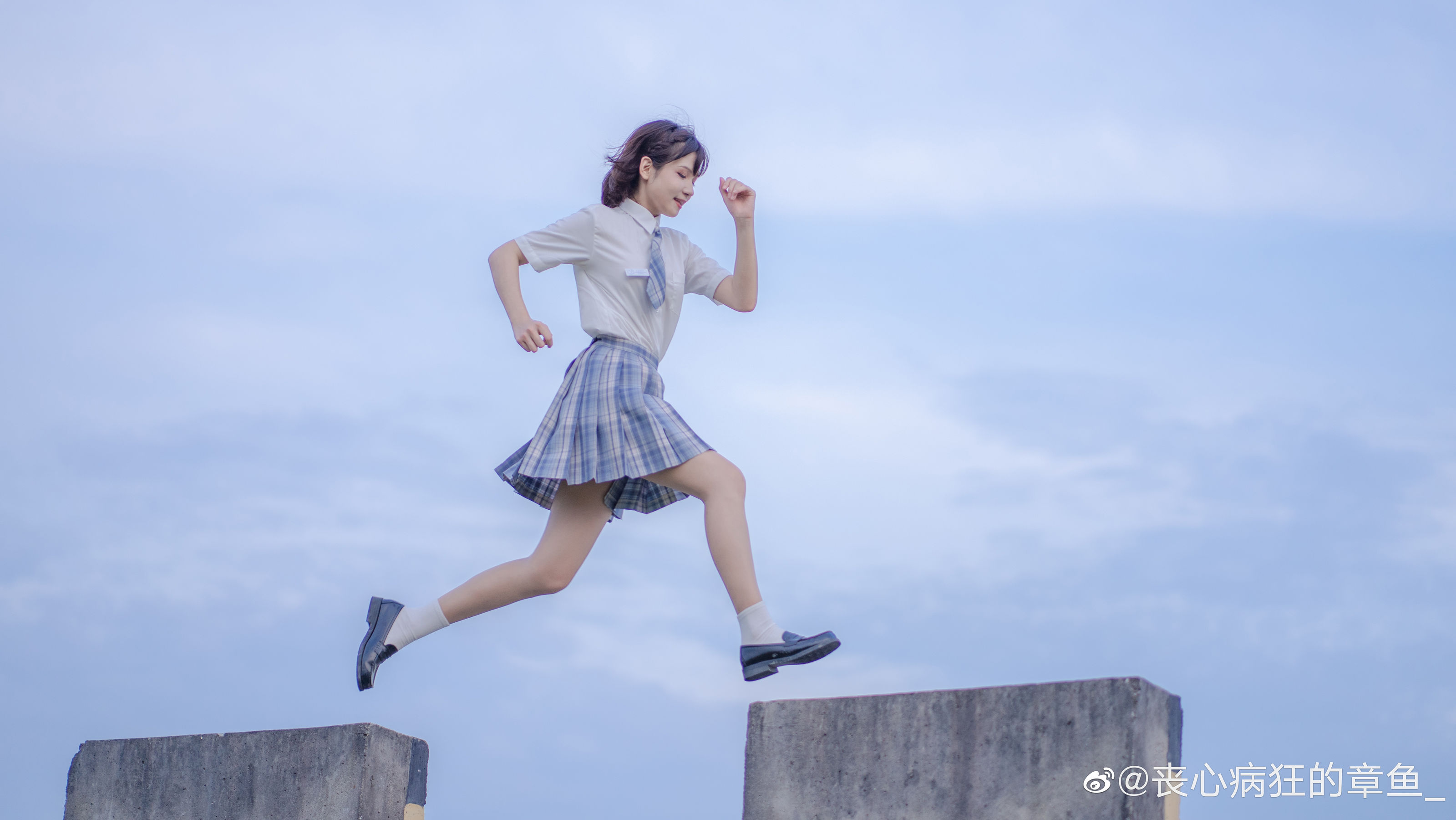 [COS福利] 动漫博主阿了个fifi - JK日常第4张