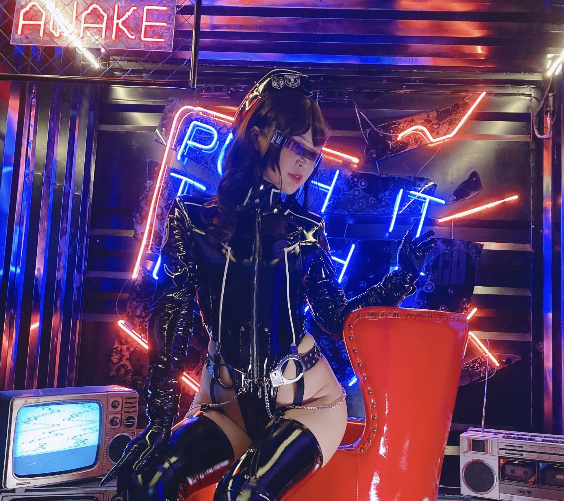 [福利COS] 萌系小姐姐-白烨- - 女王指挥官第22张