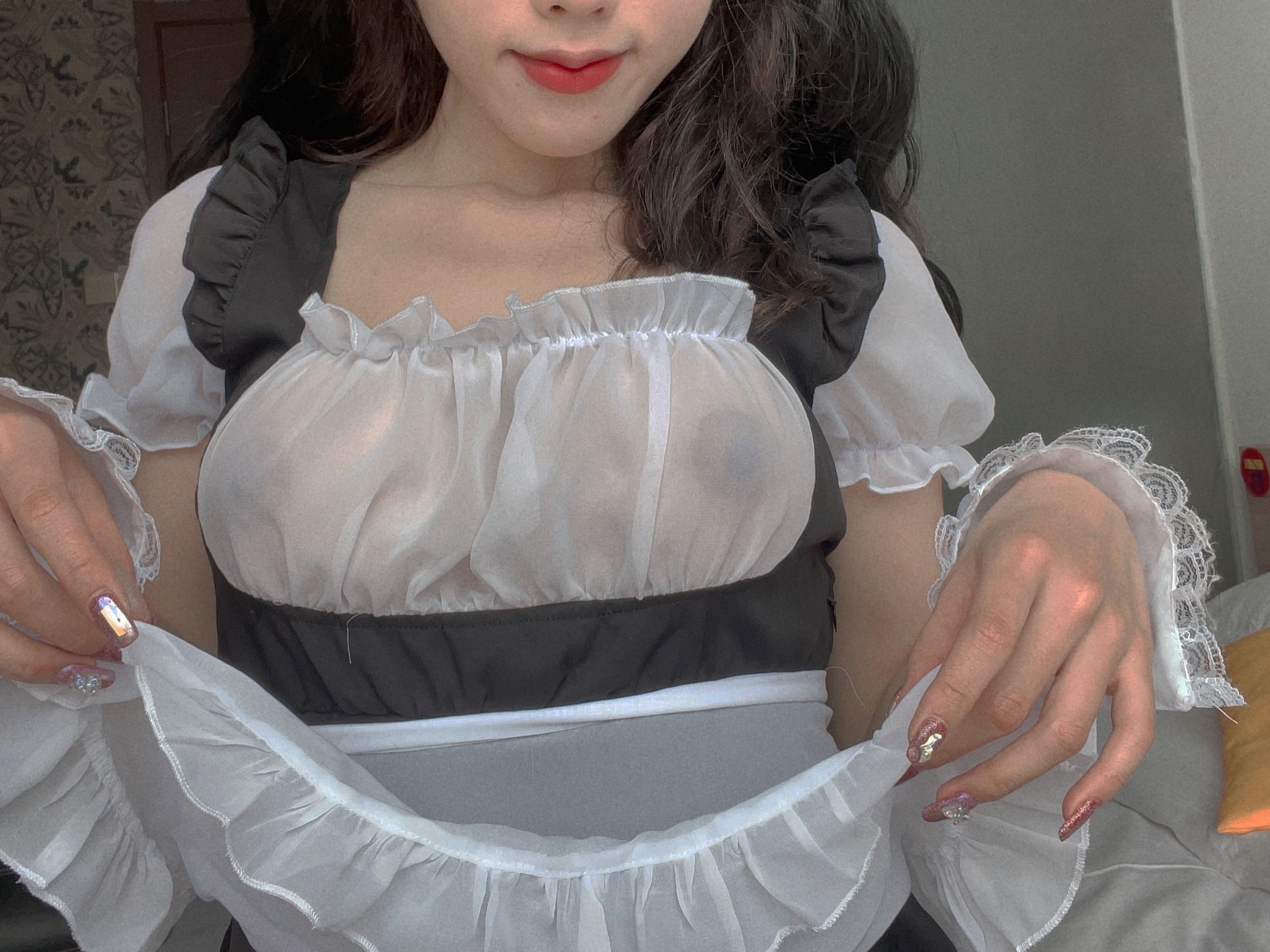 [福利COS] 钛合金大粑粑 - 女仆自拍第9张