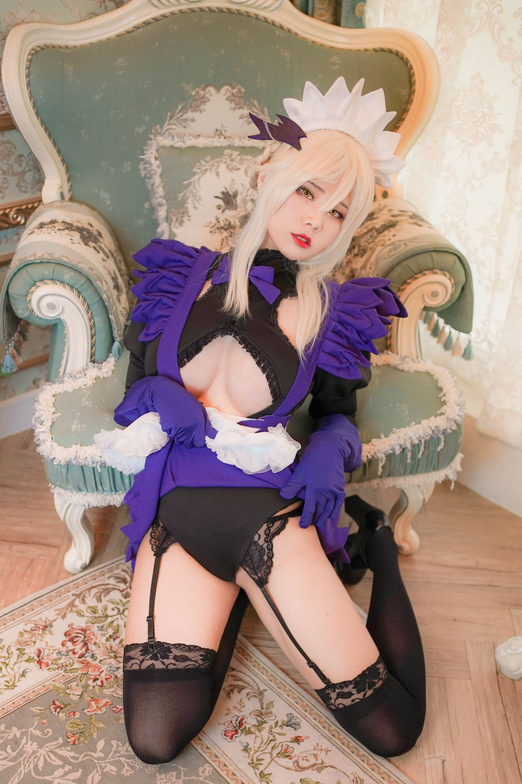 [福利COS] Coser萱-KaYa - 泳装阿尔托莉雅女仆第5张