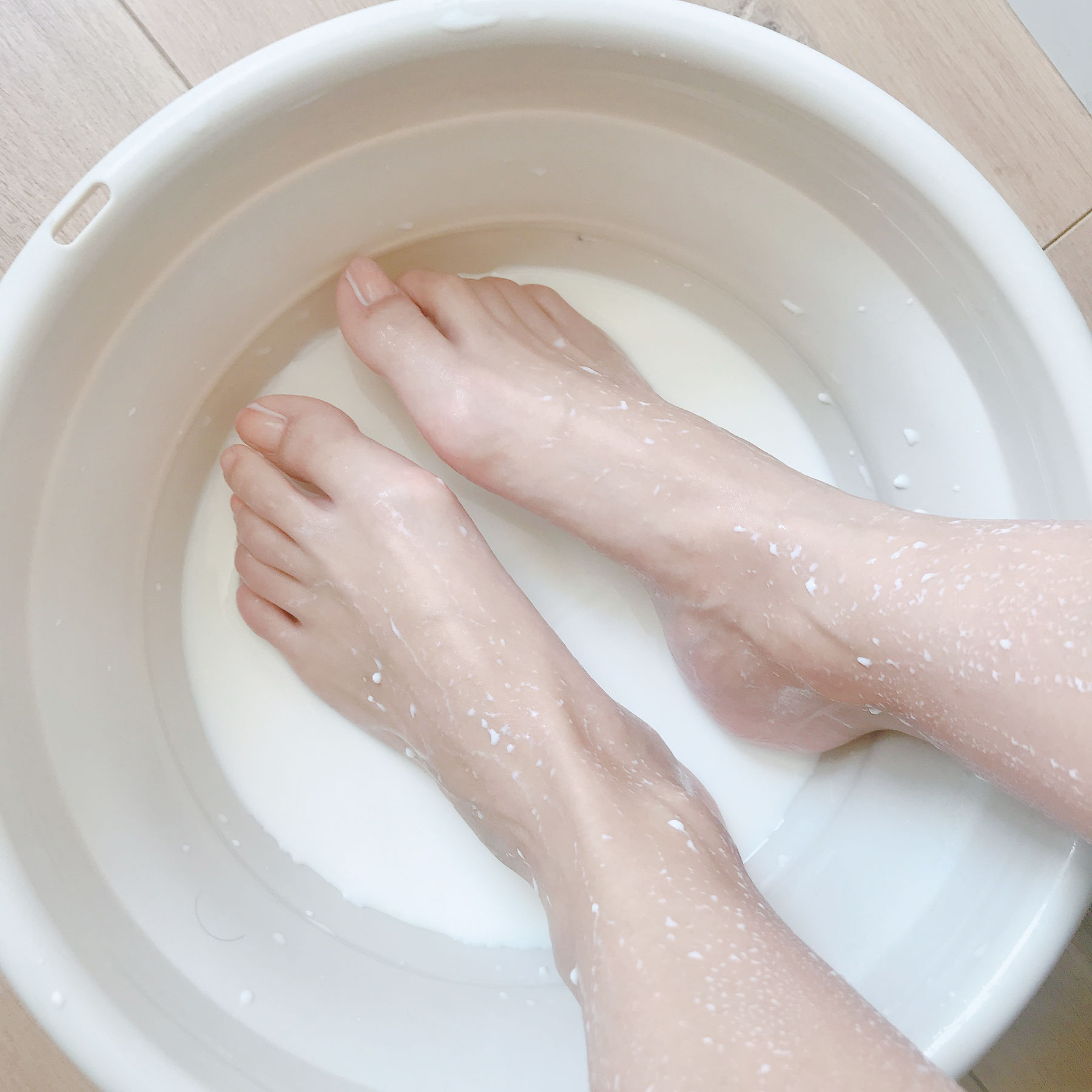 [福利COS] 安乔乔儿(Nia乔乔) No.001 牛奶洗脚第28张