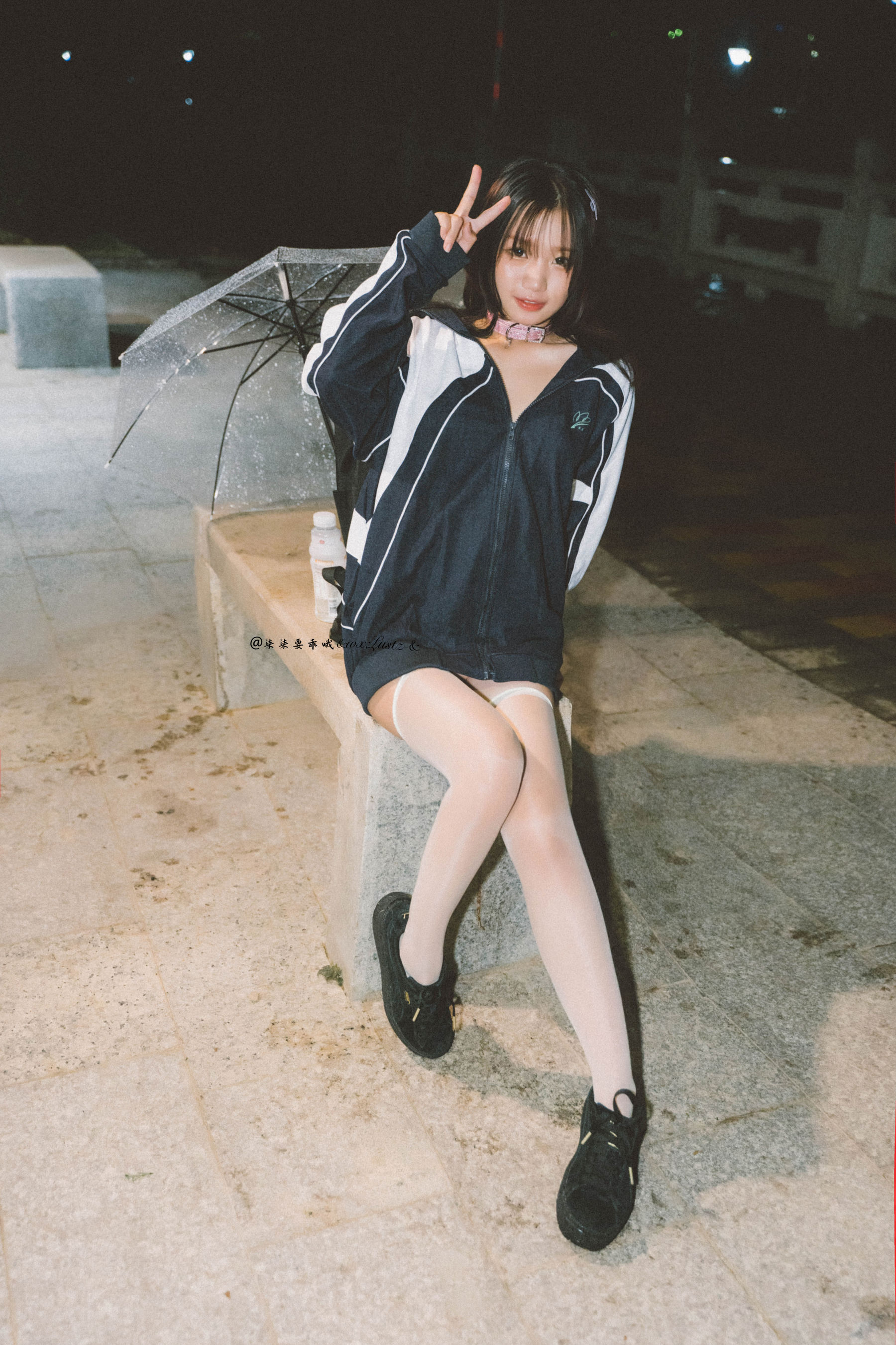 [网红COS] 动漫博主柒柒要乖哦 - 校服第4张