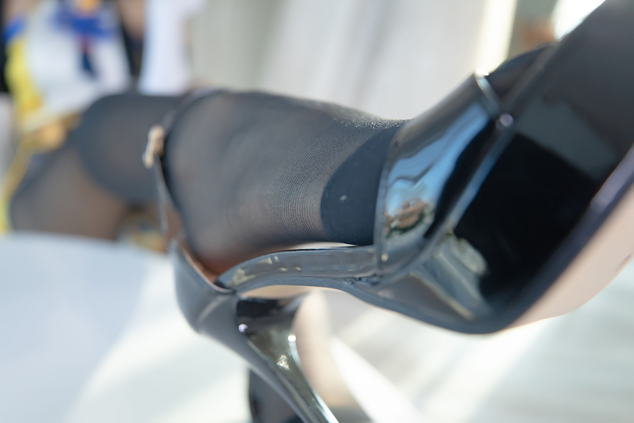 [网红COS] 萝莉神楽板真冬 黑丝胡桃第6张