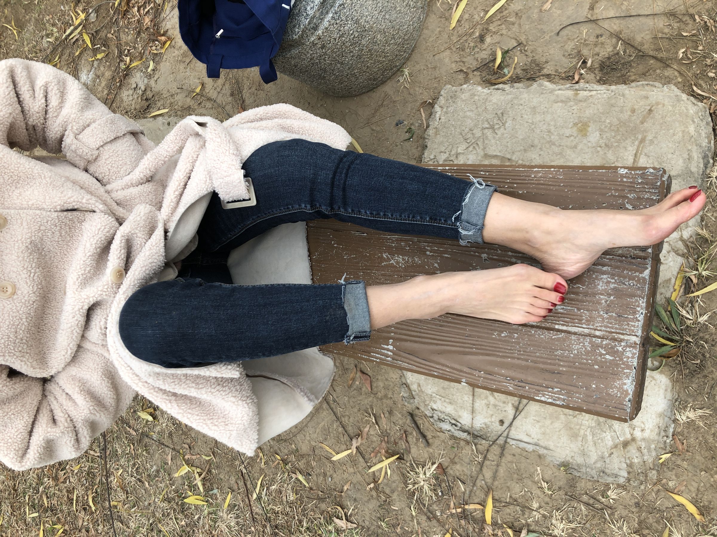 [福利COS] 安乔乔儿(Nia乔乔) No.010 红甲裸足第41张