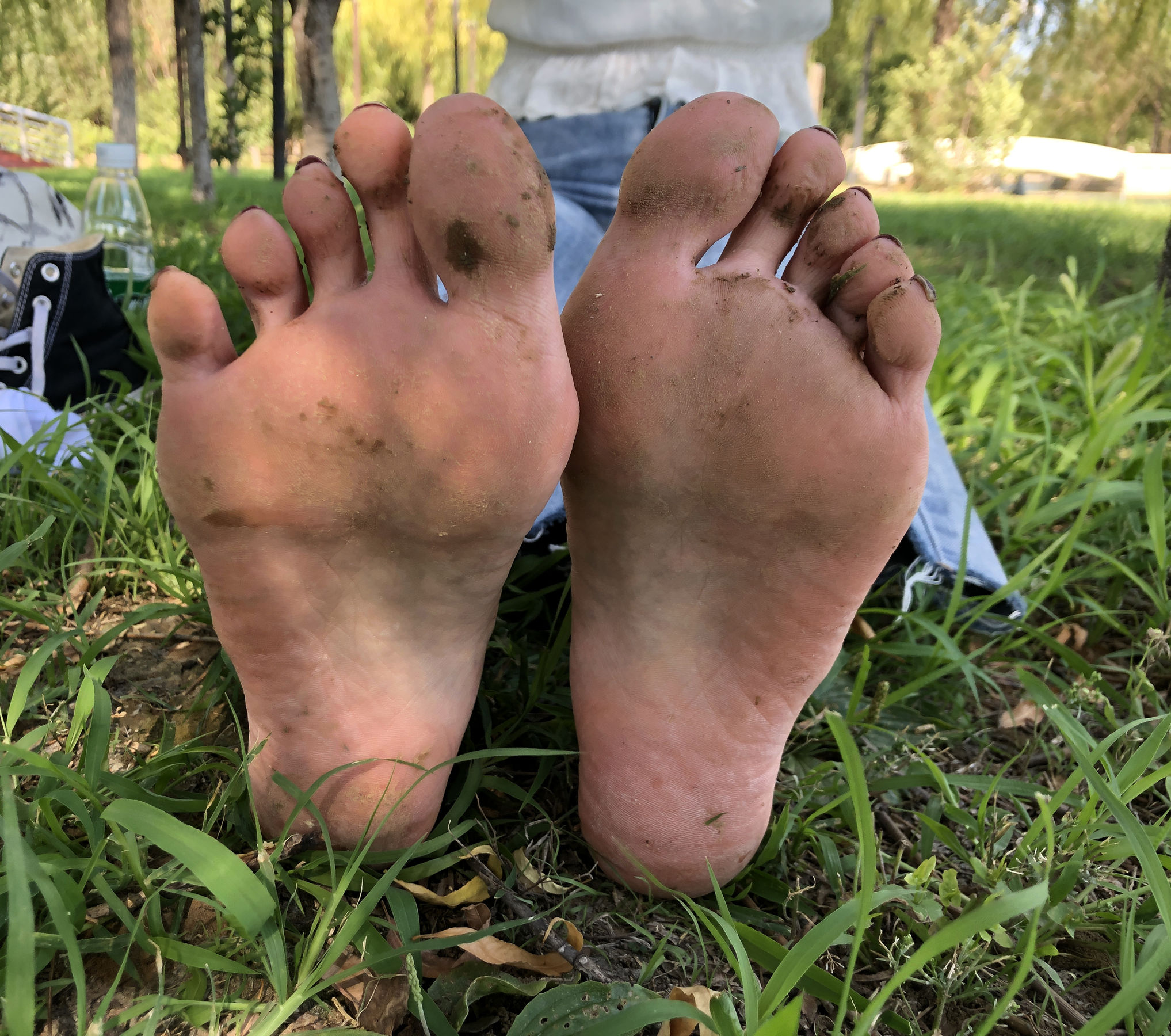 [福利COS] 安乔乔儿(Nia乔乔) No.007 乔乔脏脚底第1张