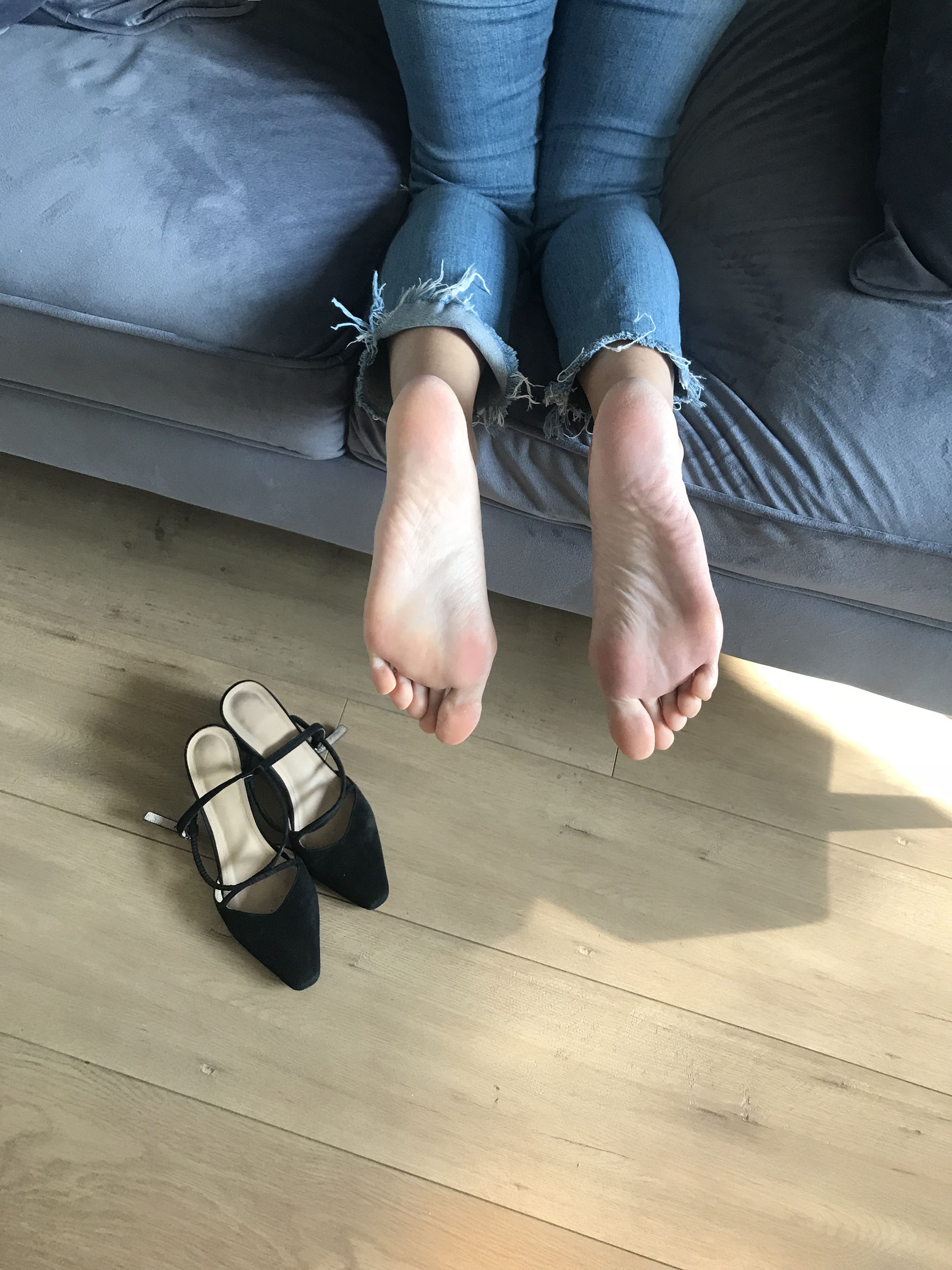 [福利COS] 安乔乔儿(Nia乔乔) No.015 脏脚踩鸡蛋第8张