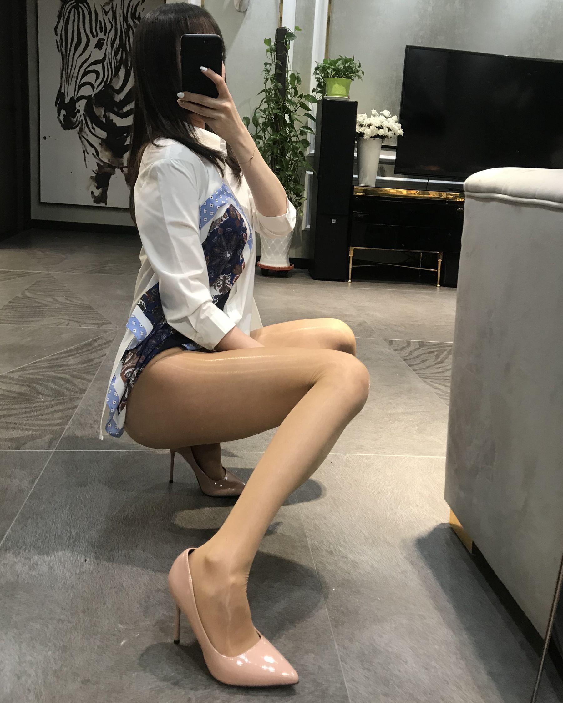 [福利COS] 丝足博主麋鹿_Monroe 2020.04.29 肉色亮丝第3张