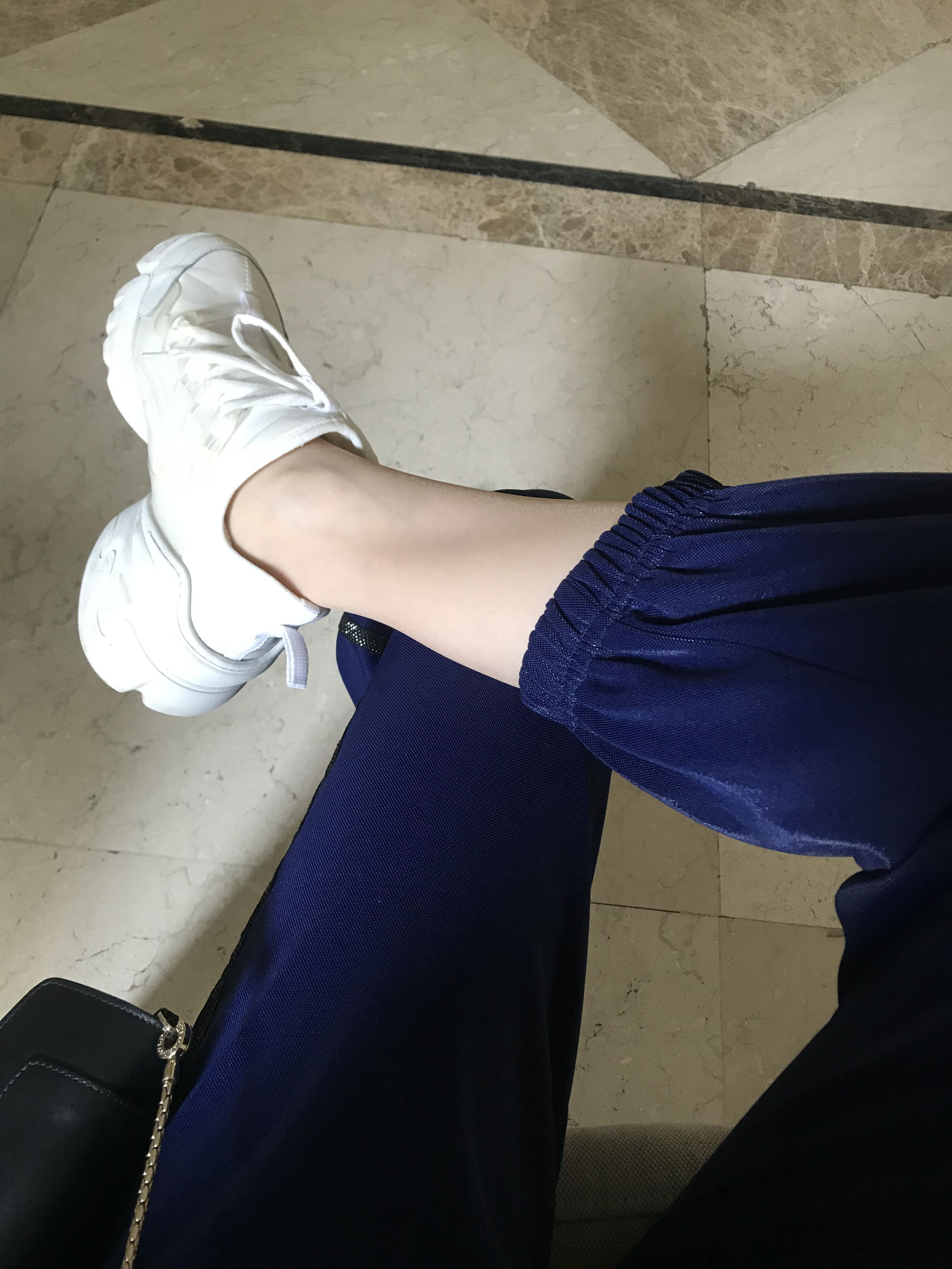 [福利COS] 丝足博主麋鹿_Monroe 2020.04.30 贵妇丝足第1张