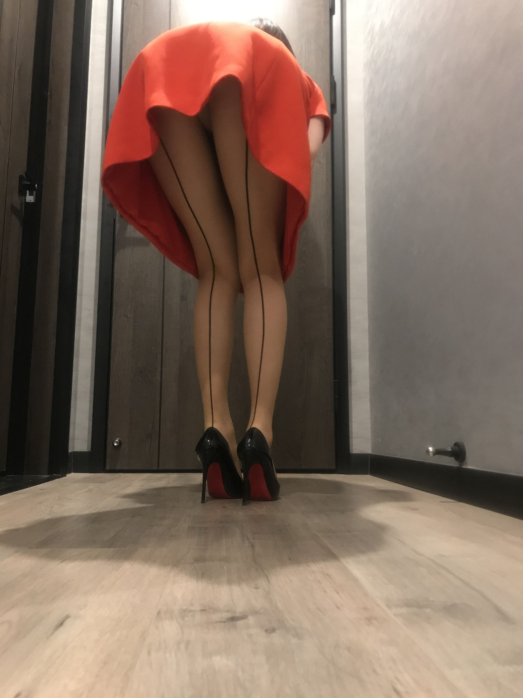 [福利COS] 丝足博主麋鹿_Monroe 2020.07.02 情趣线条丝袜第1张