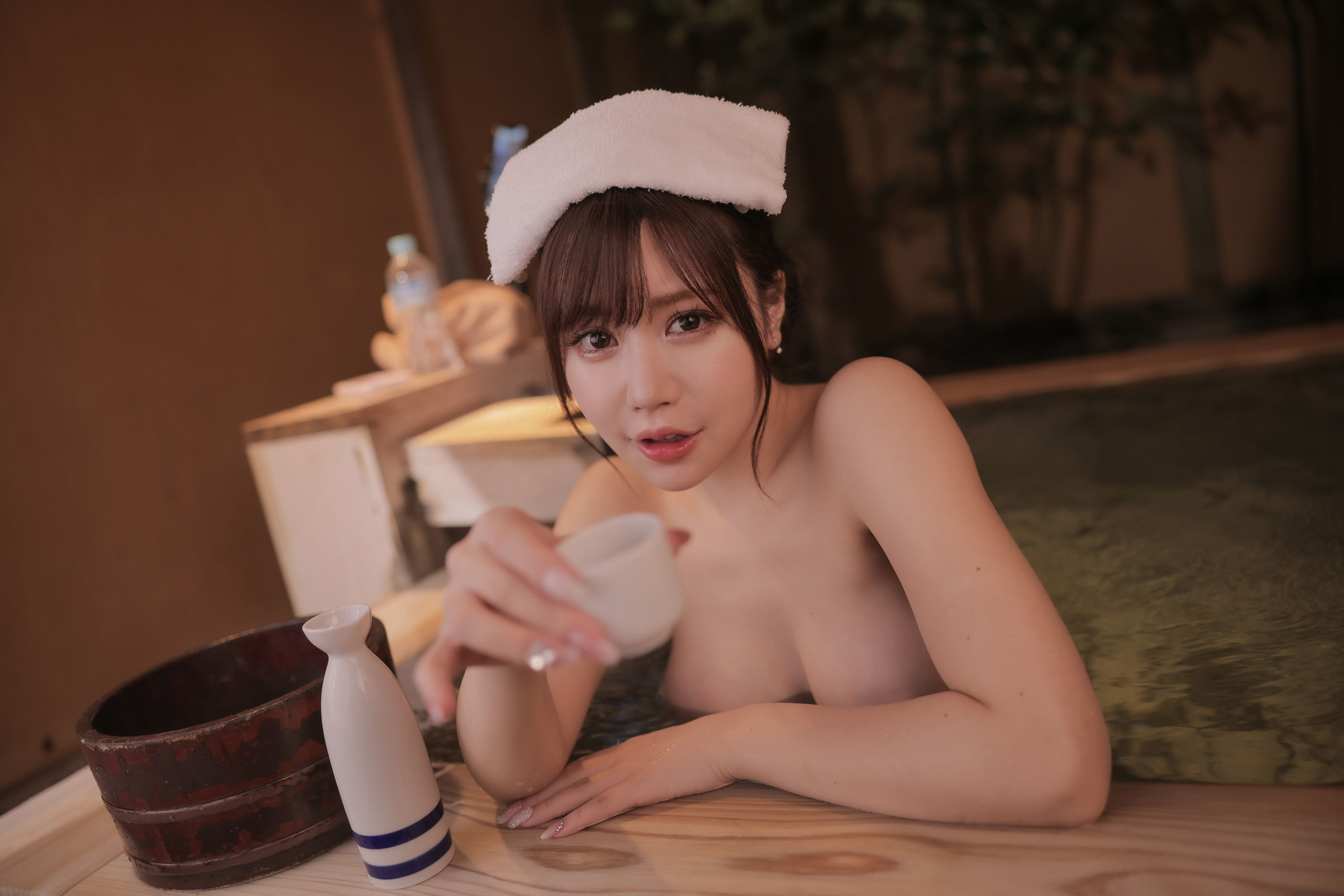 [福利COS] Mai Shirota 白田まい 白田まいと、貸切温泉と、濃厚接触第21张