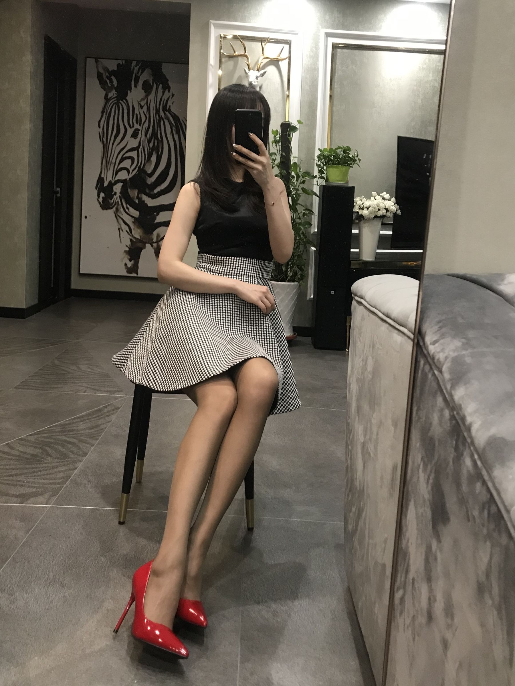 [福利COS] 丝足博主麋鹿_Monroe 2020.04.20 红高黑丝第19张