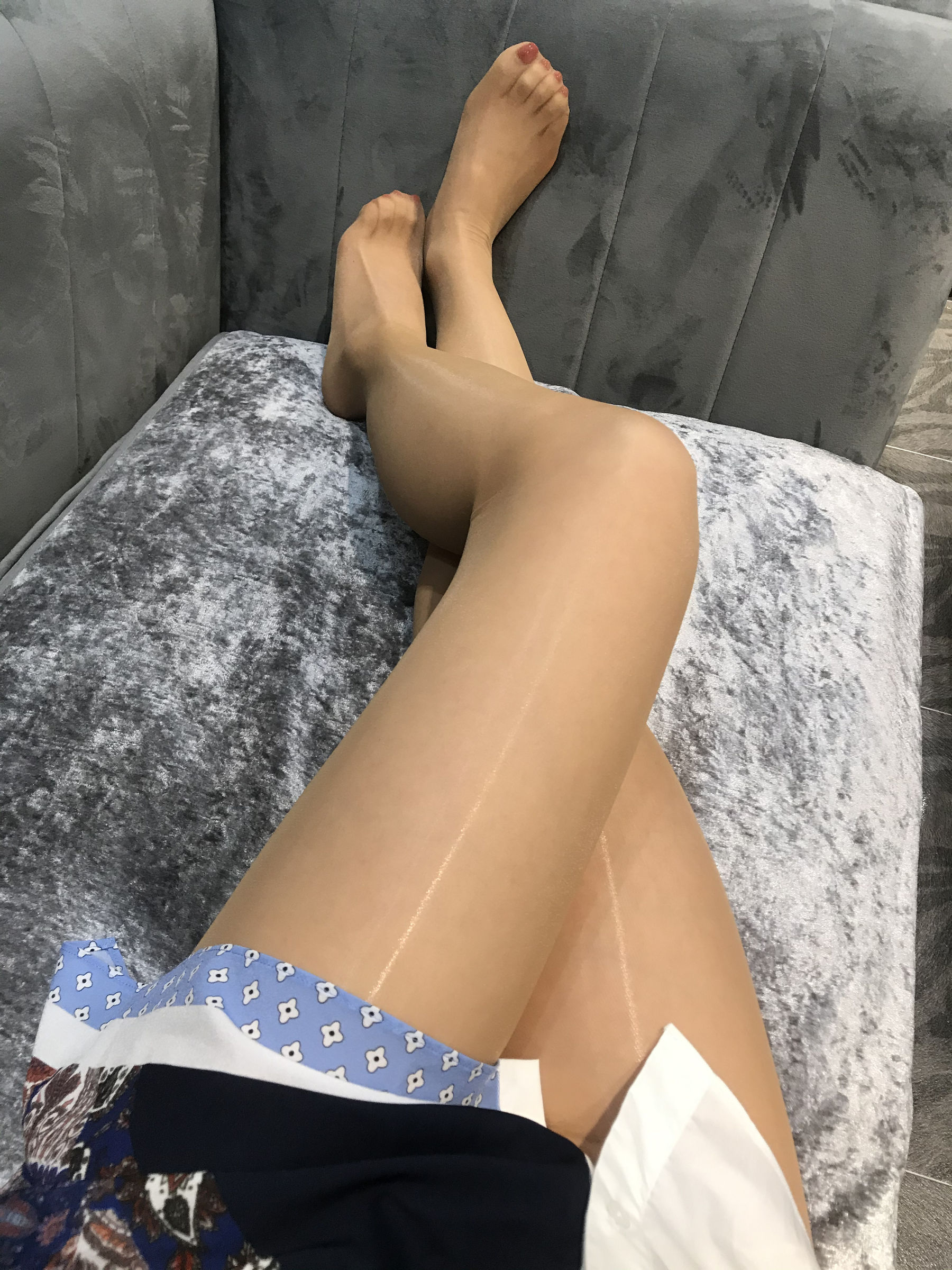 [福利COS] 丝足博主麋鹿_Monroe 2020.04.29 肉色亮丝第8张