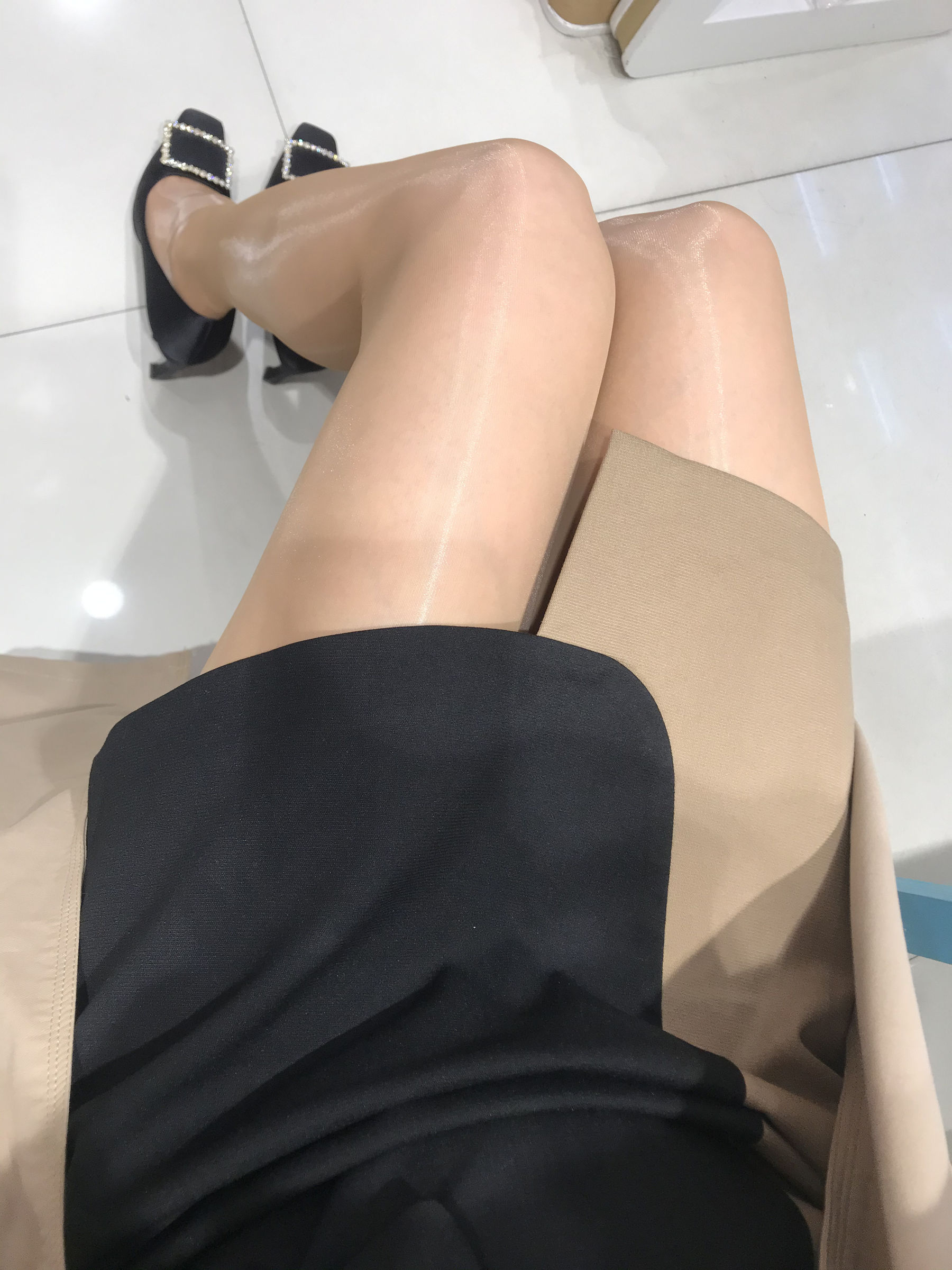 [福利COS] 丝足博主麋鹿_Monroe 2020.05.05 亮丝美腿第4张