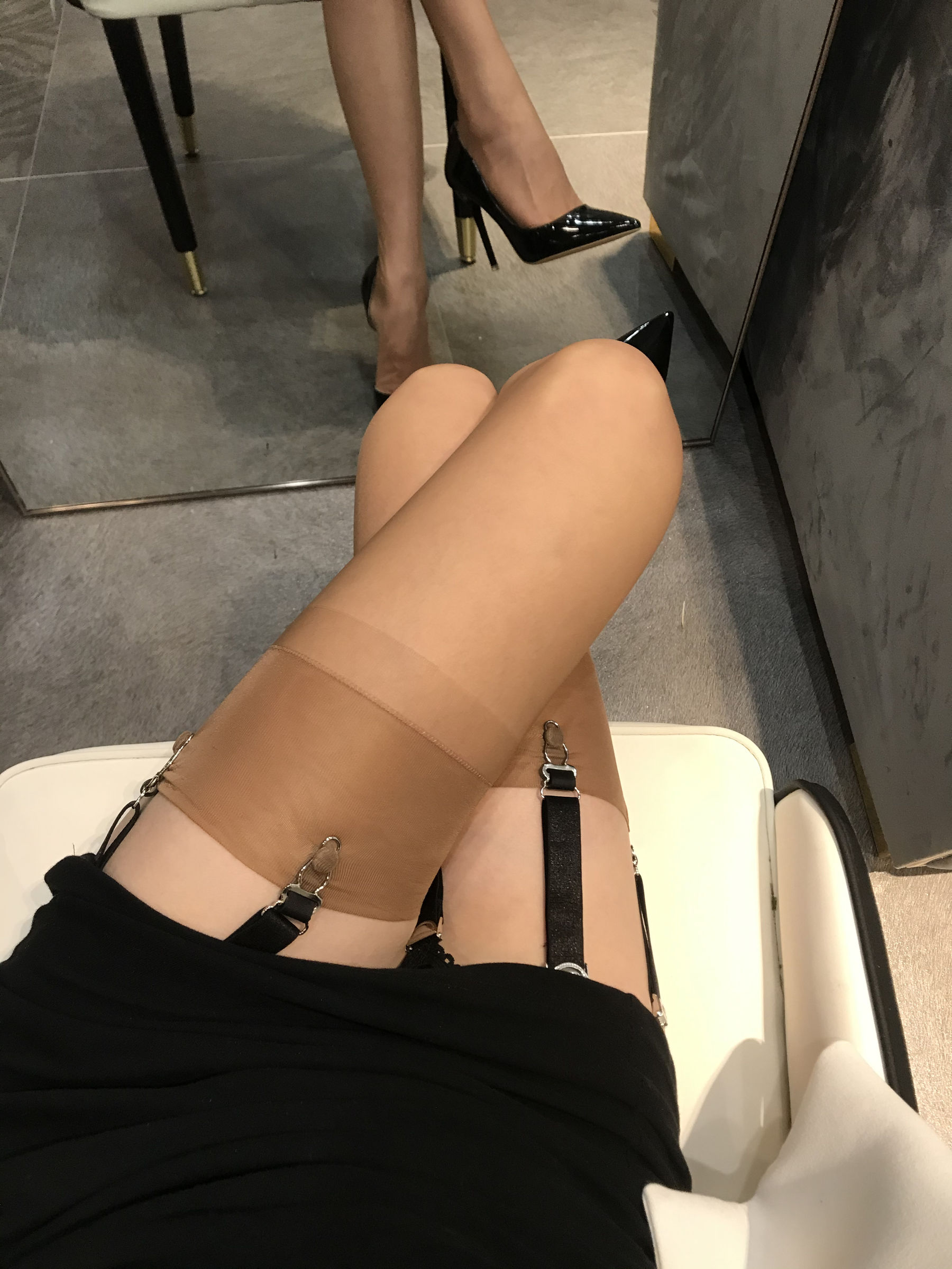 [福利COS] 丝足博主麋鹿_Monroe 2020.04.09 桃肉吊袜第10张