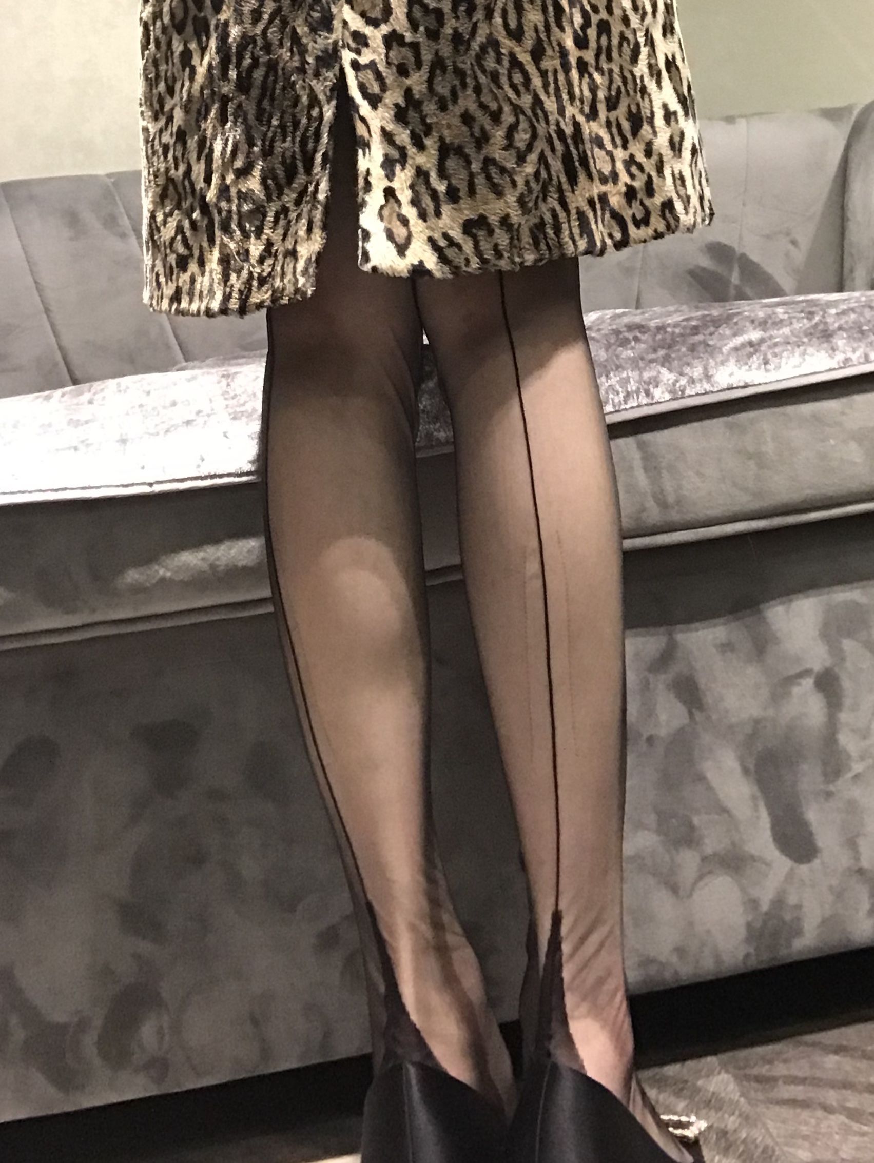 [福利COS] 丝足博主麋鹿_Monroe 2020.04.13 皮草丝惑第17张