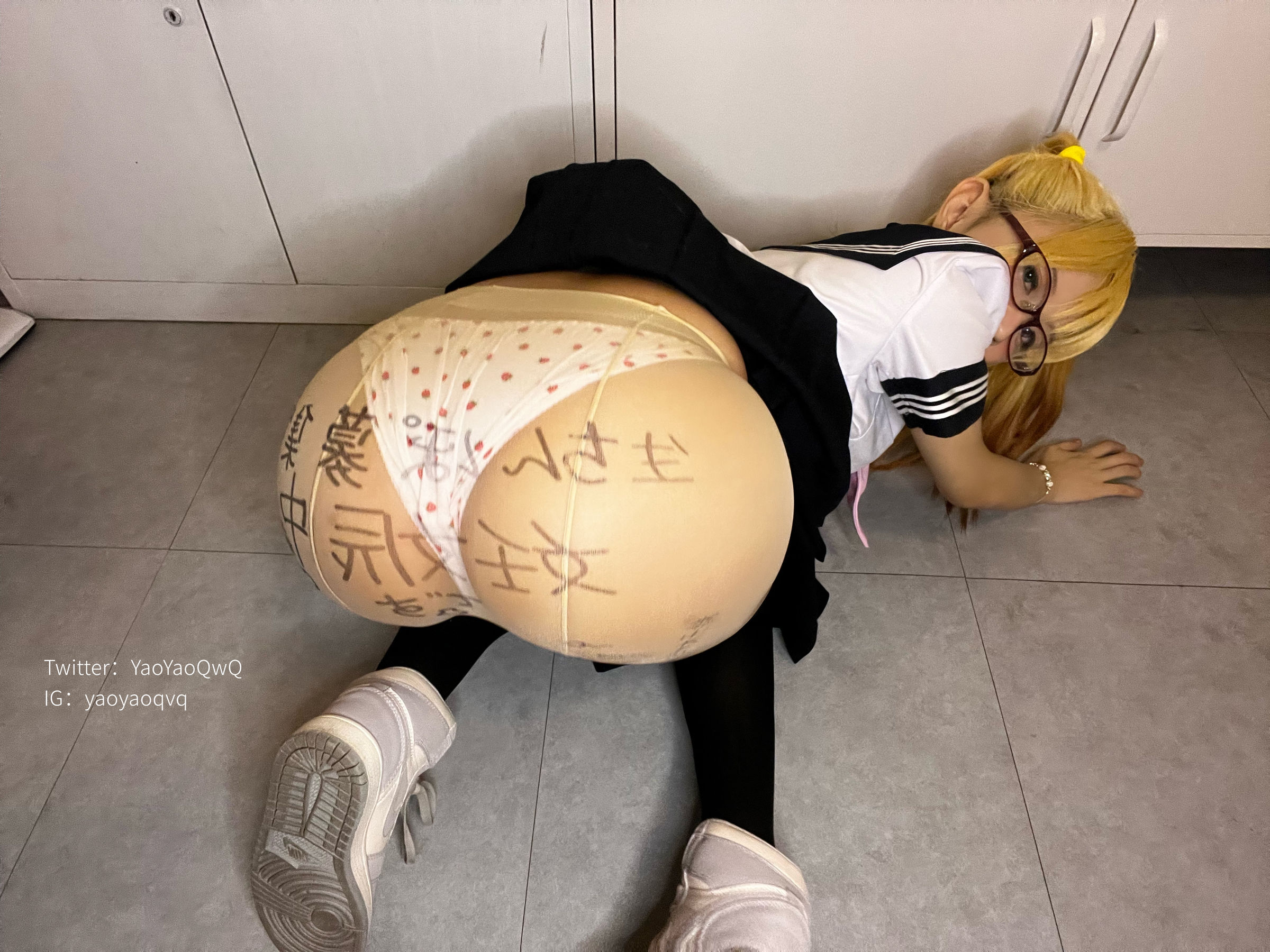 [福利COS] 萌妹子Coser摇摇乐yoyo fantia 22年1月会员合集 Jk系列第17张