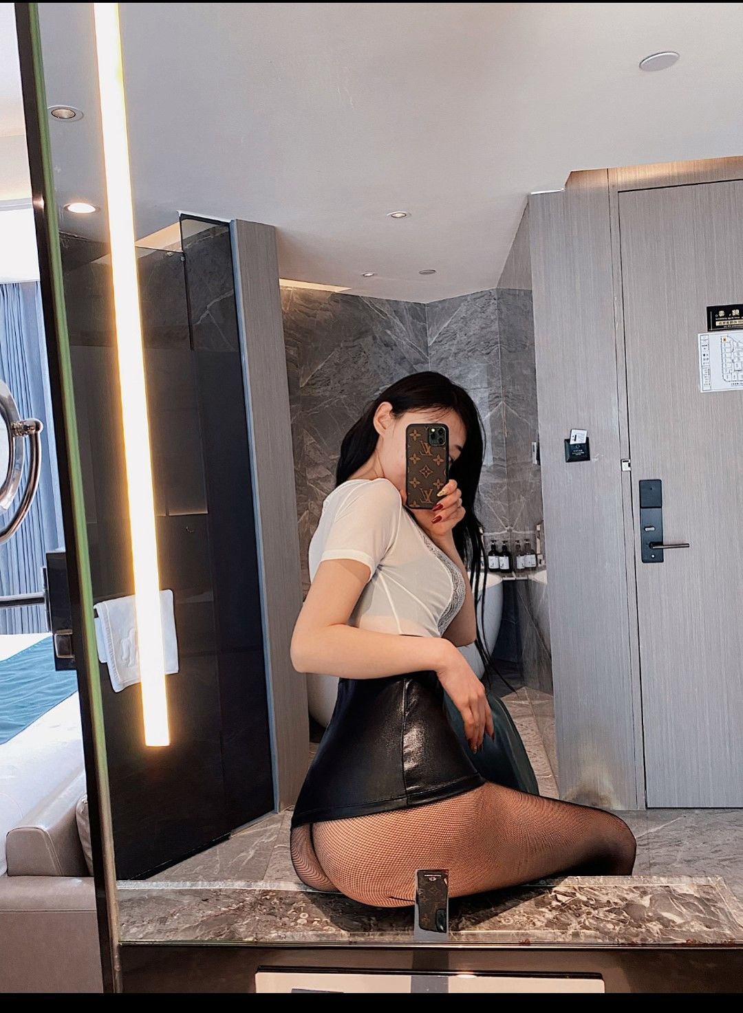 [福利COS] 性感网红dearie的会员写真第34张