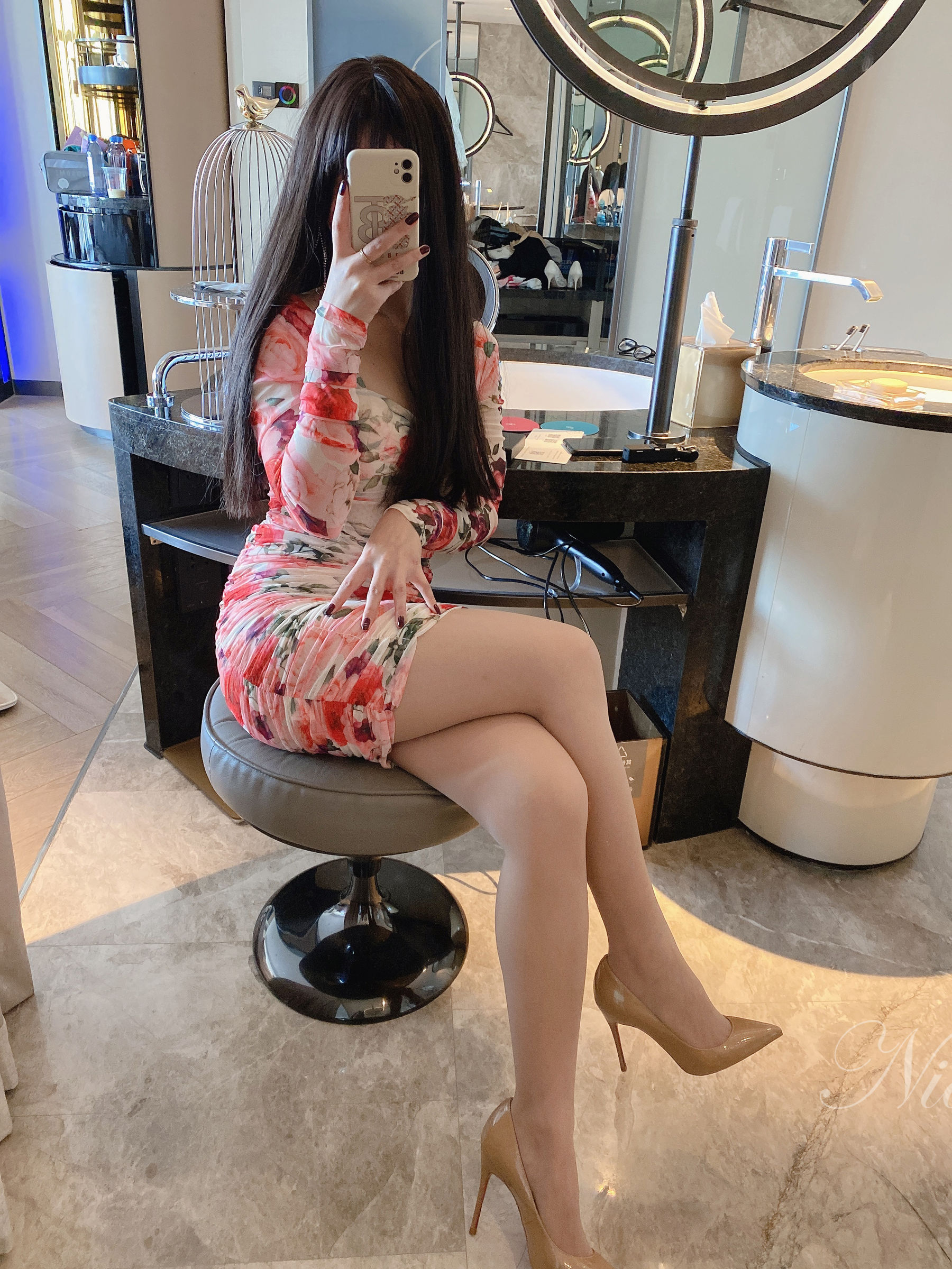 [福利COS] 安乔乔儿(Nia乔乔) No.030 温柔少妇风第1张