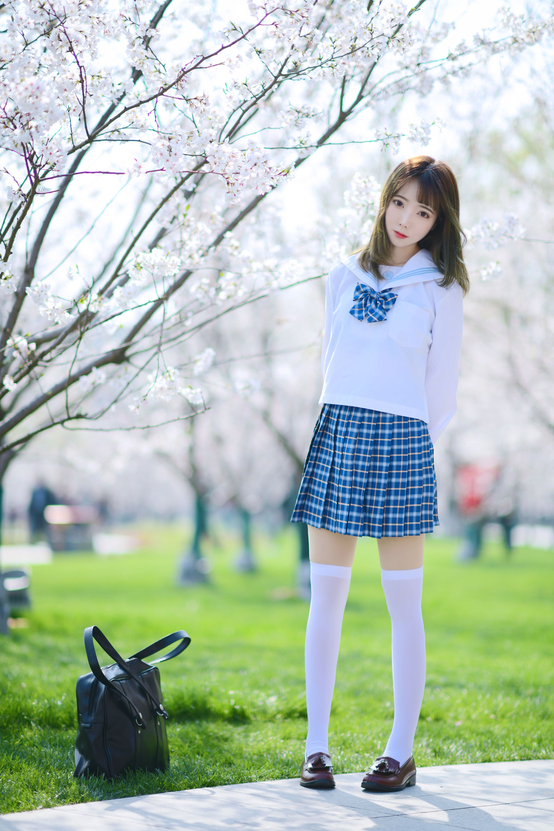 [福利COS] 可爱妹子Fushii_海堂 - 樱花树下第6张