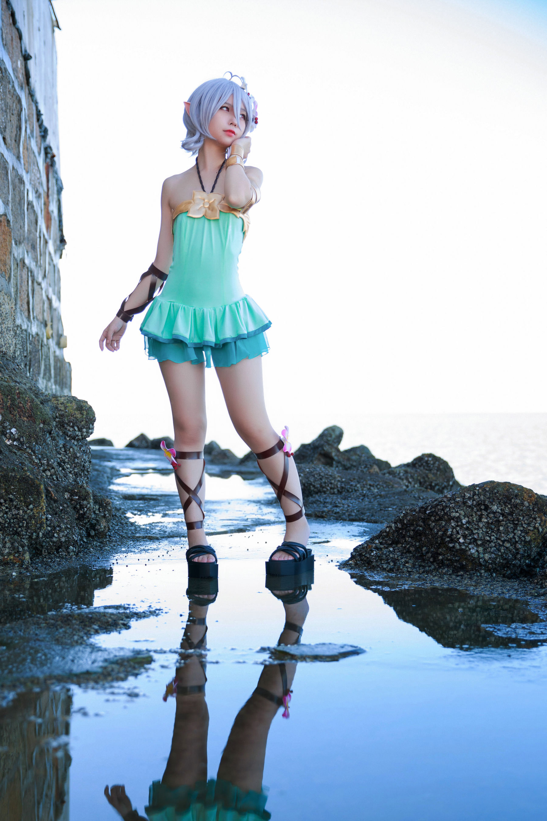 [福利COS] 动漫博主G44不会受伤 - 可可萝 泳衣第4张