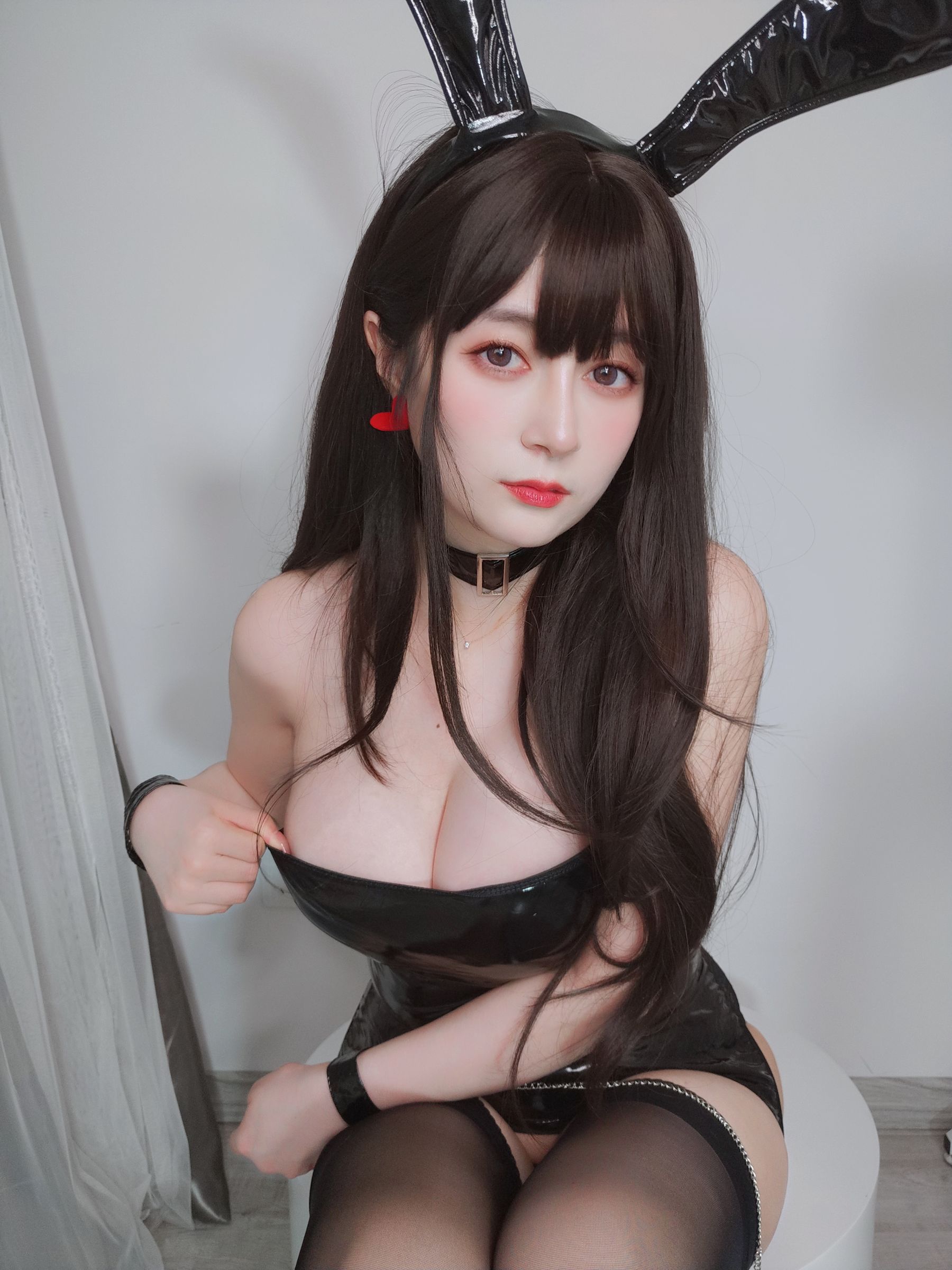 [福利COS] Coser小姐姐白银 - 皮衣兔女郎第37张