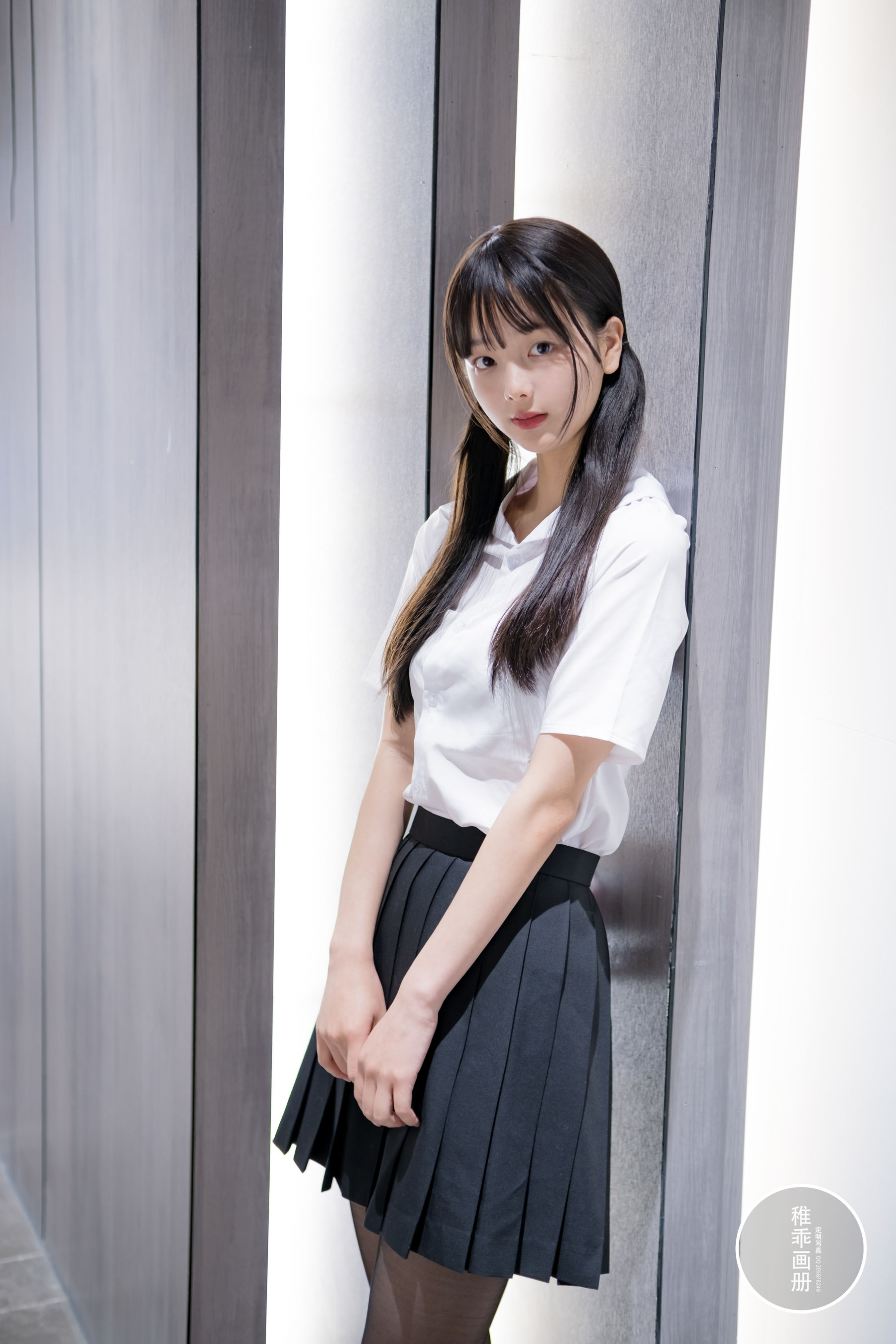 [福利COS] 柴系小乖(稚乖画册) - 夜夜 逛街13d黑丝第17张