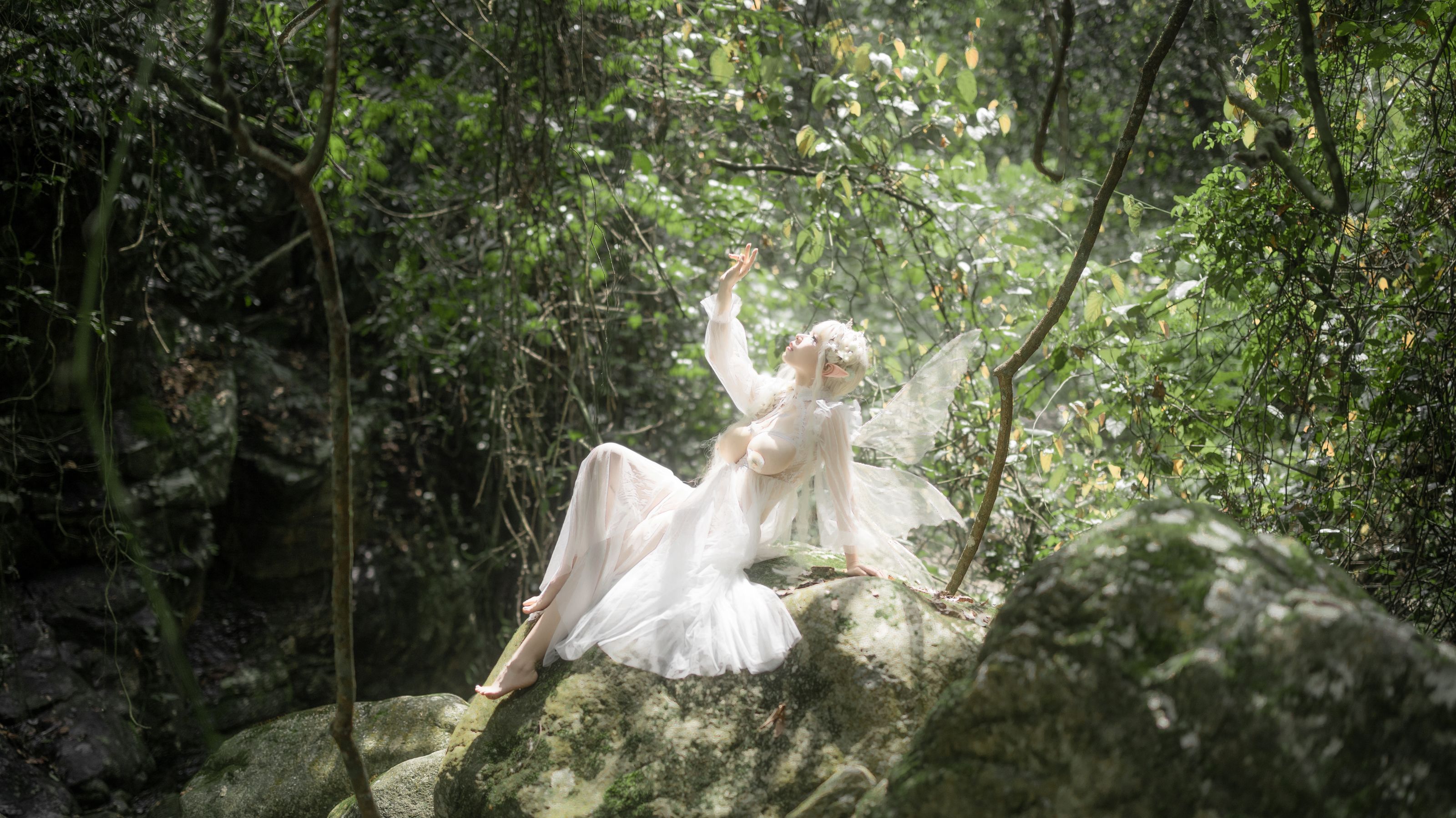 [福利COS] 自闭颜球球(无颜小天使wy) - 林中精灵第1张