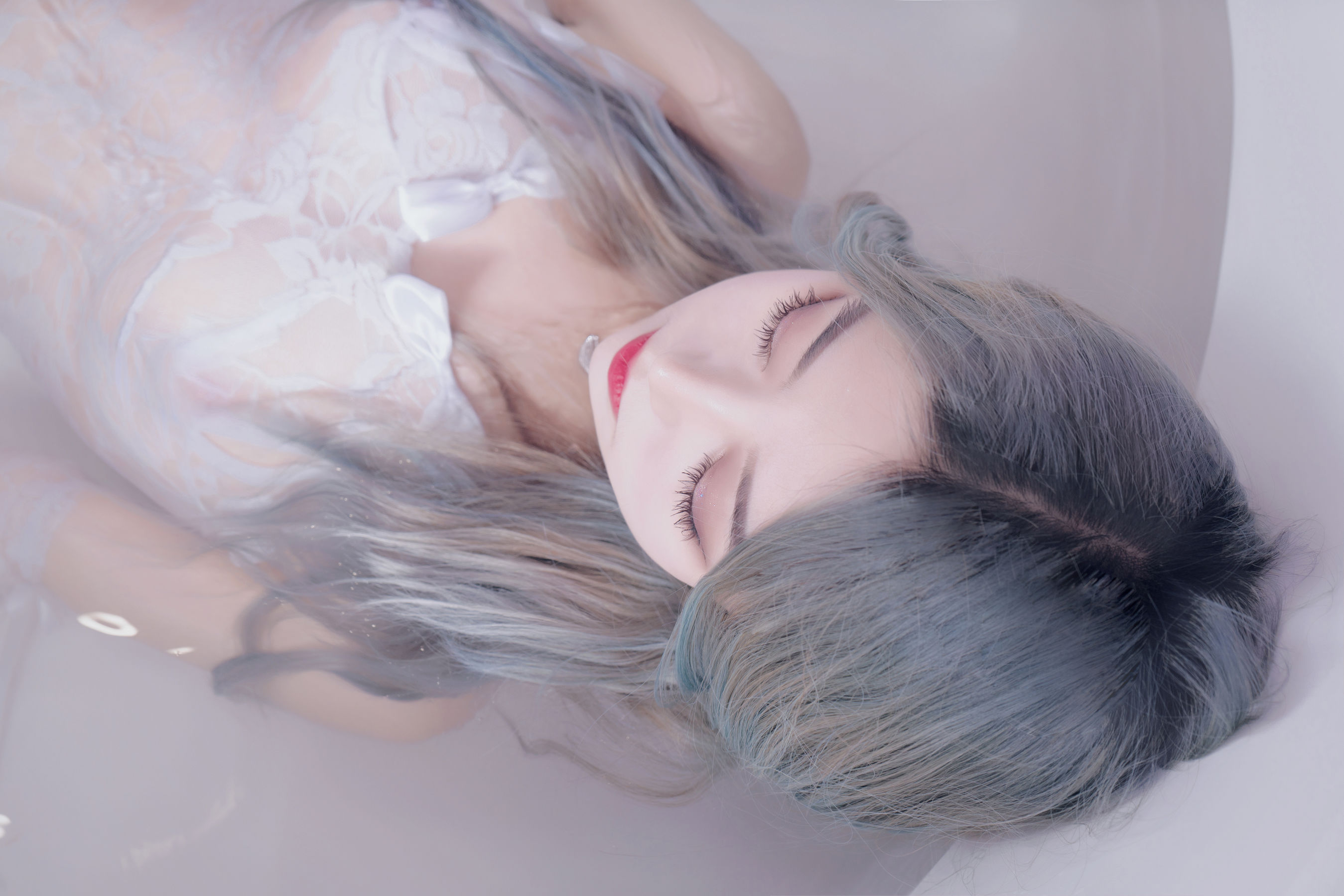 [福利COS] eloise软软 - 入水蕾丝第9张