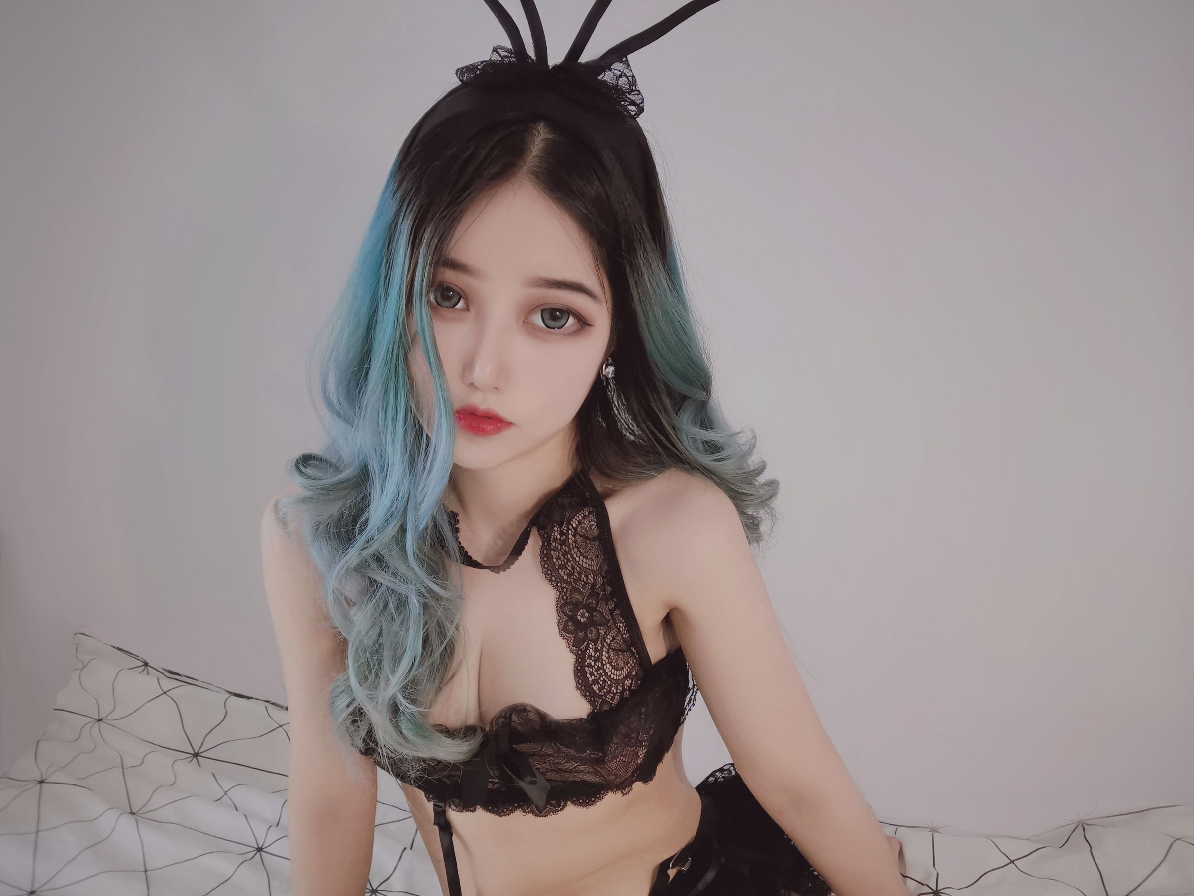 [福利COS] eloise软软 - 小粉盒黑兔子第10张