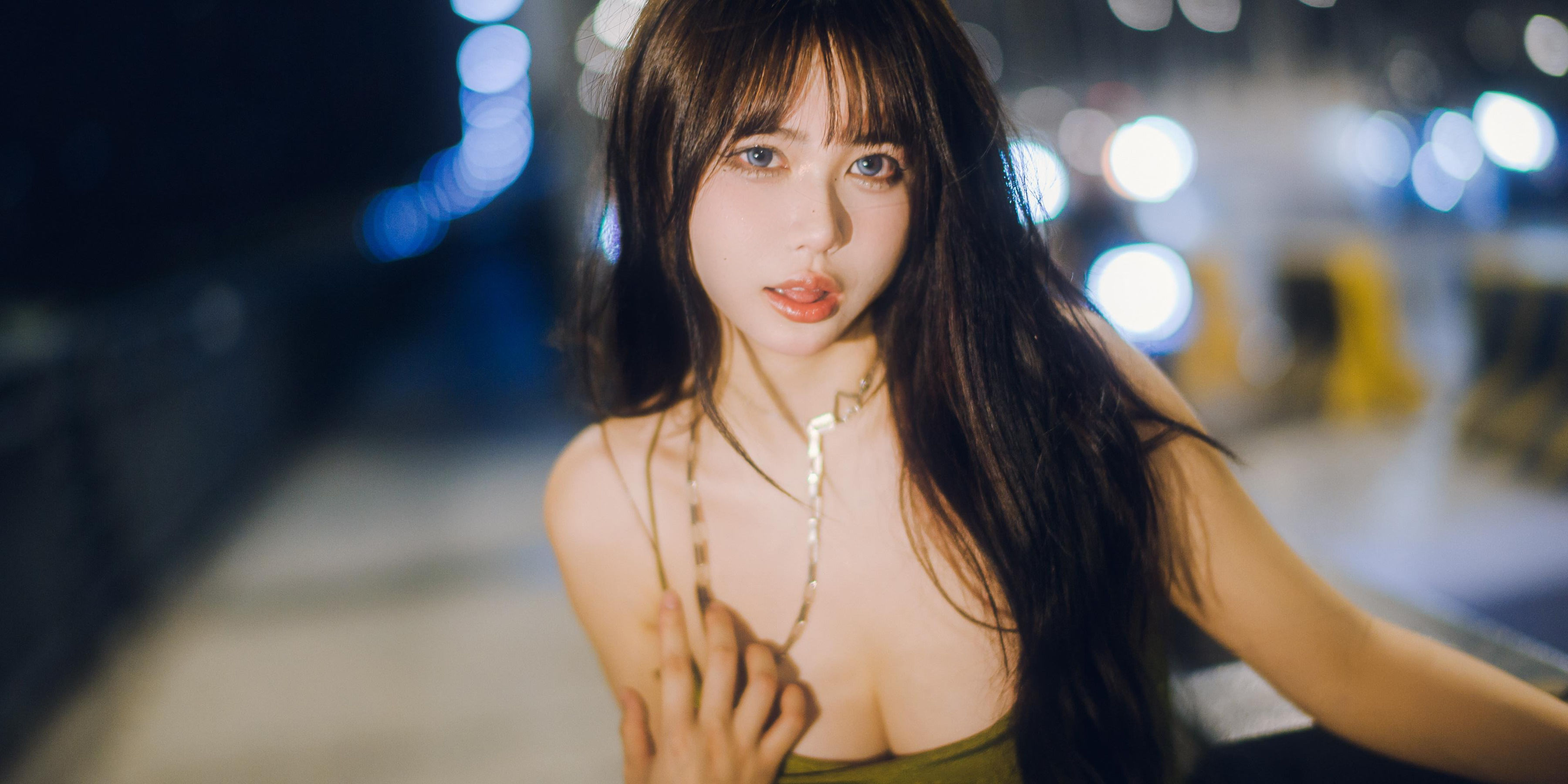 [福利COS] Tina很妖孽呀 - 绿色连衣裙第11张