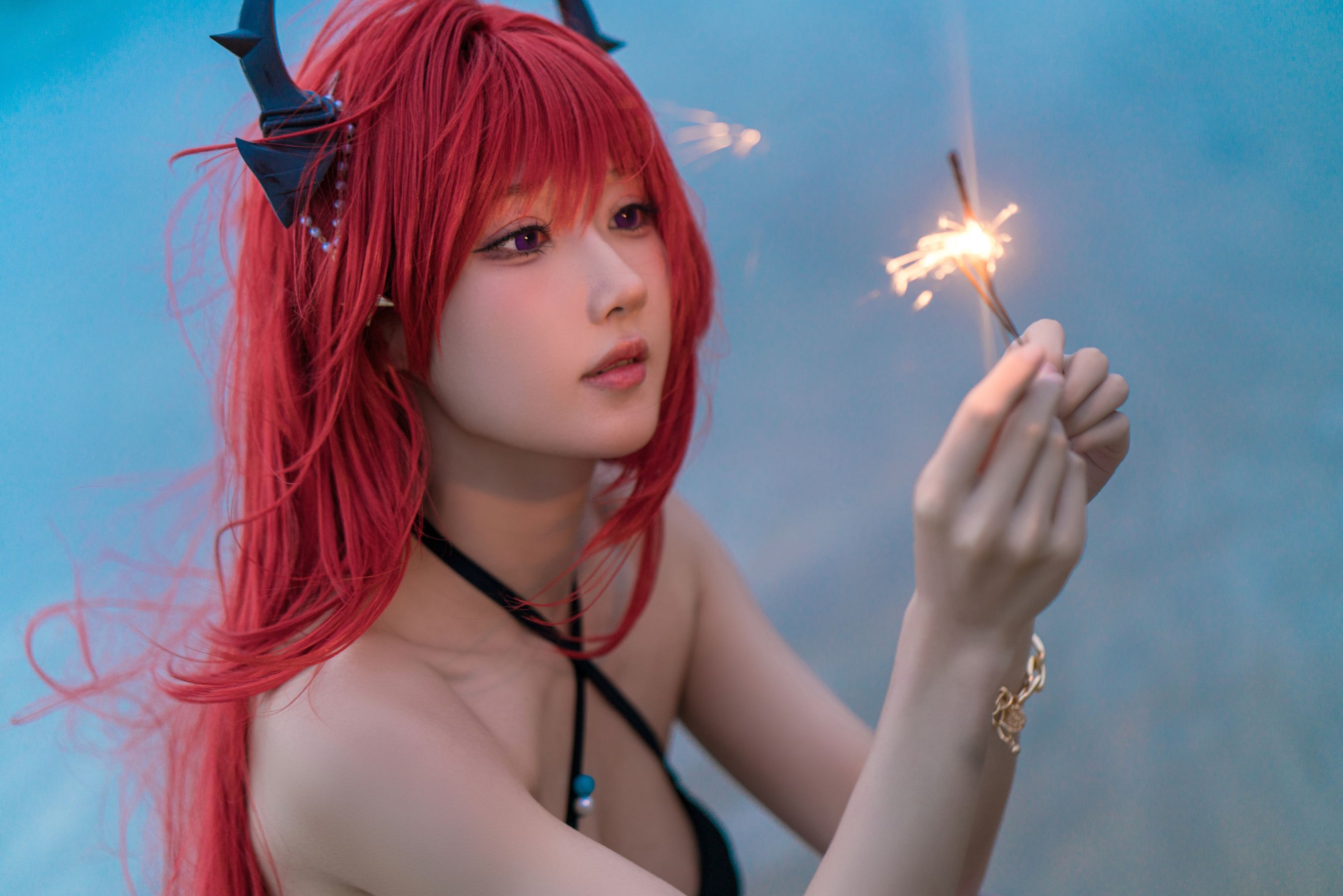 [福利COS] 动漫博主阿包也是兔娘 - 明日方舟 史尔特尔泳装第18张