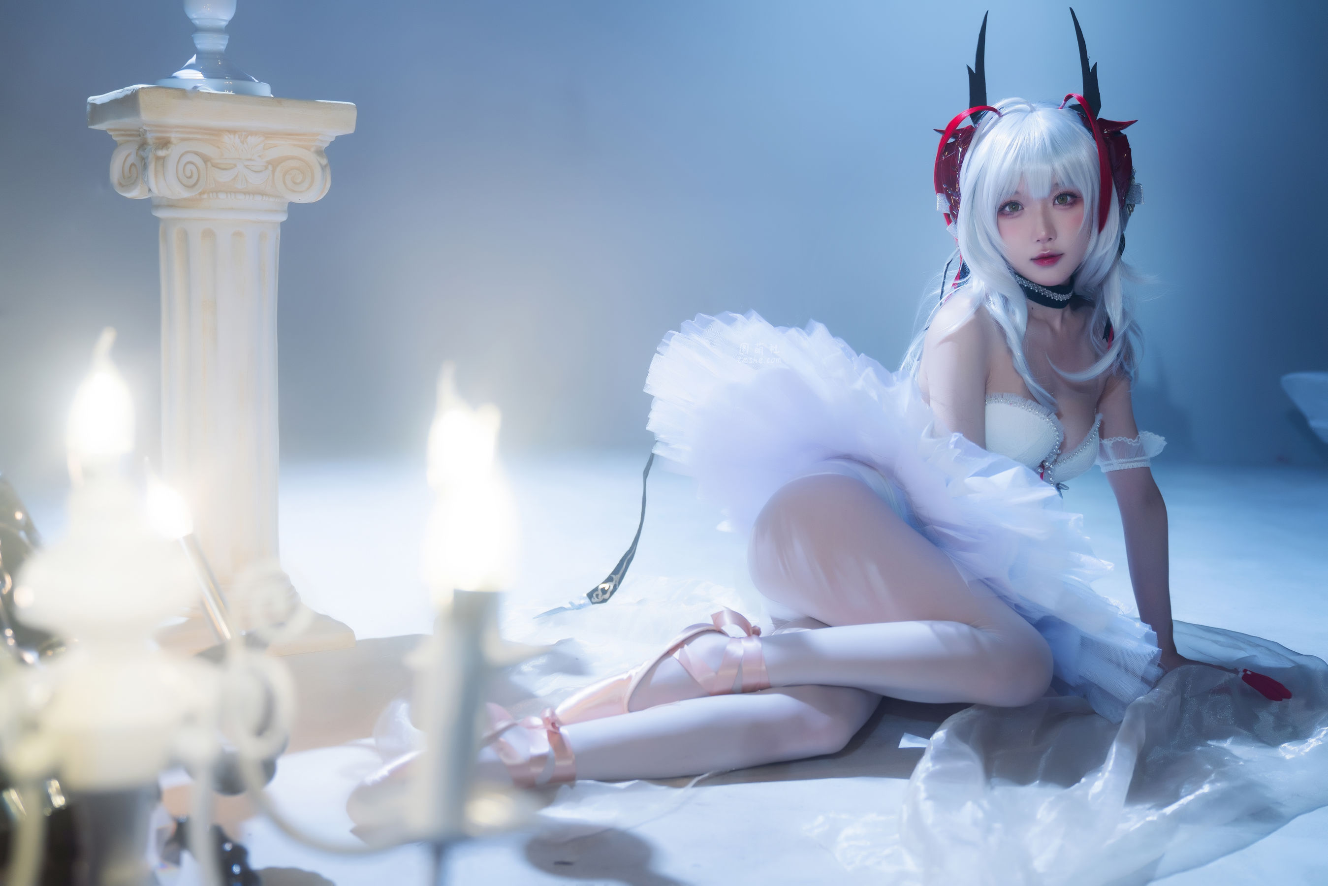 [福利COS] 动漫博主阿包也是兔娘 - 明日方舟 芭蕾第4张