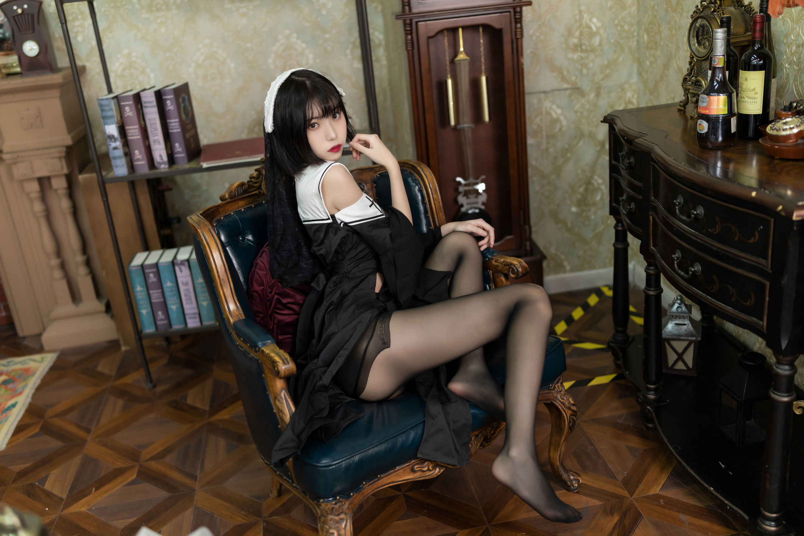 [福利COS] 许岚(叁月life) - 暗黑修女第10张