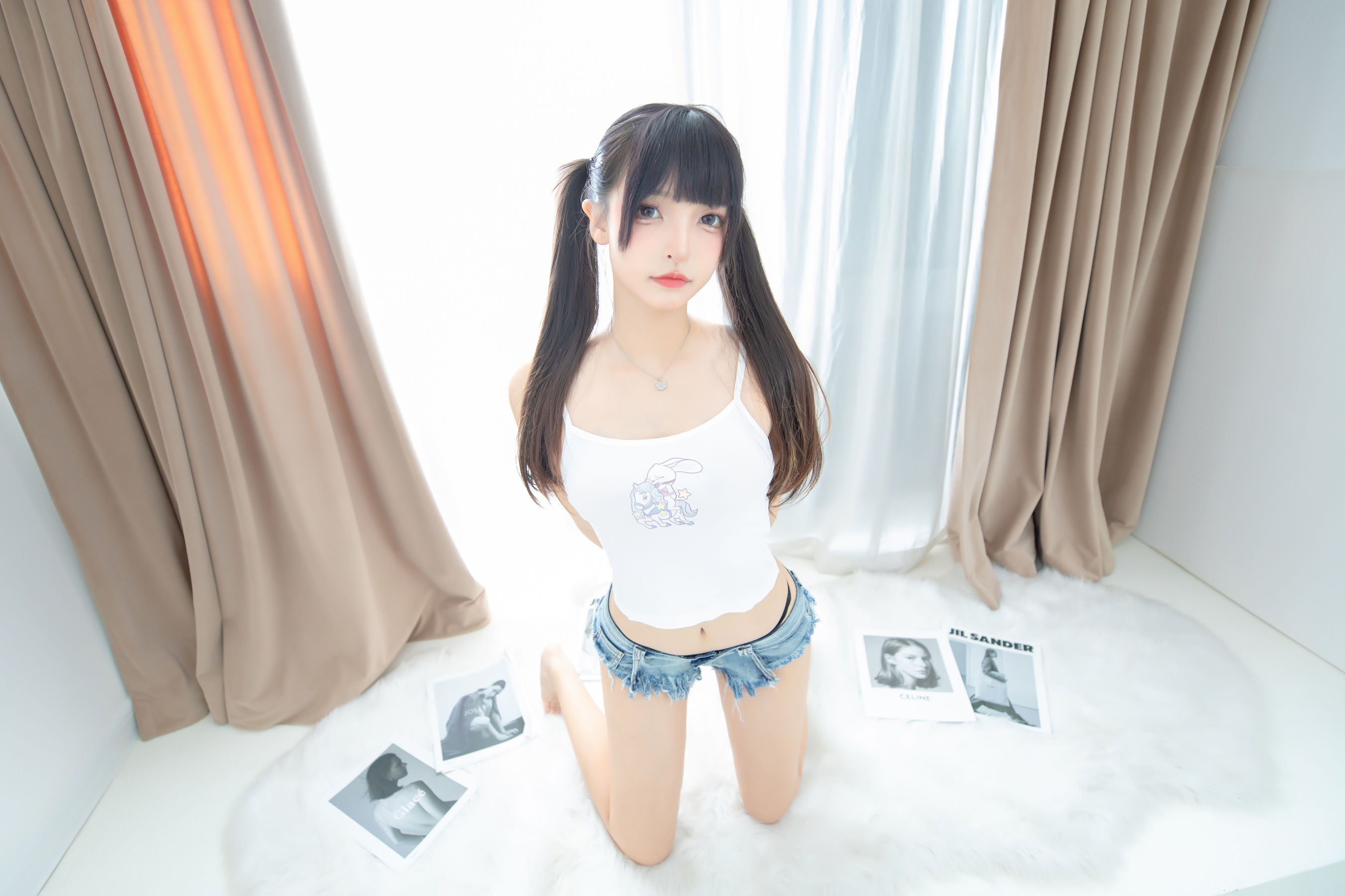 [福利COS] 萝莉神楽板真冬 之牛仔兔兔第5张