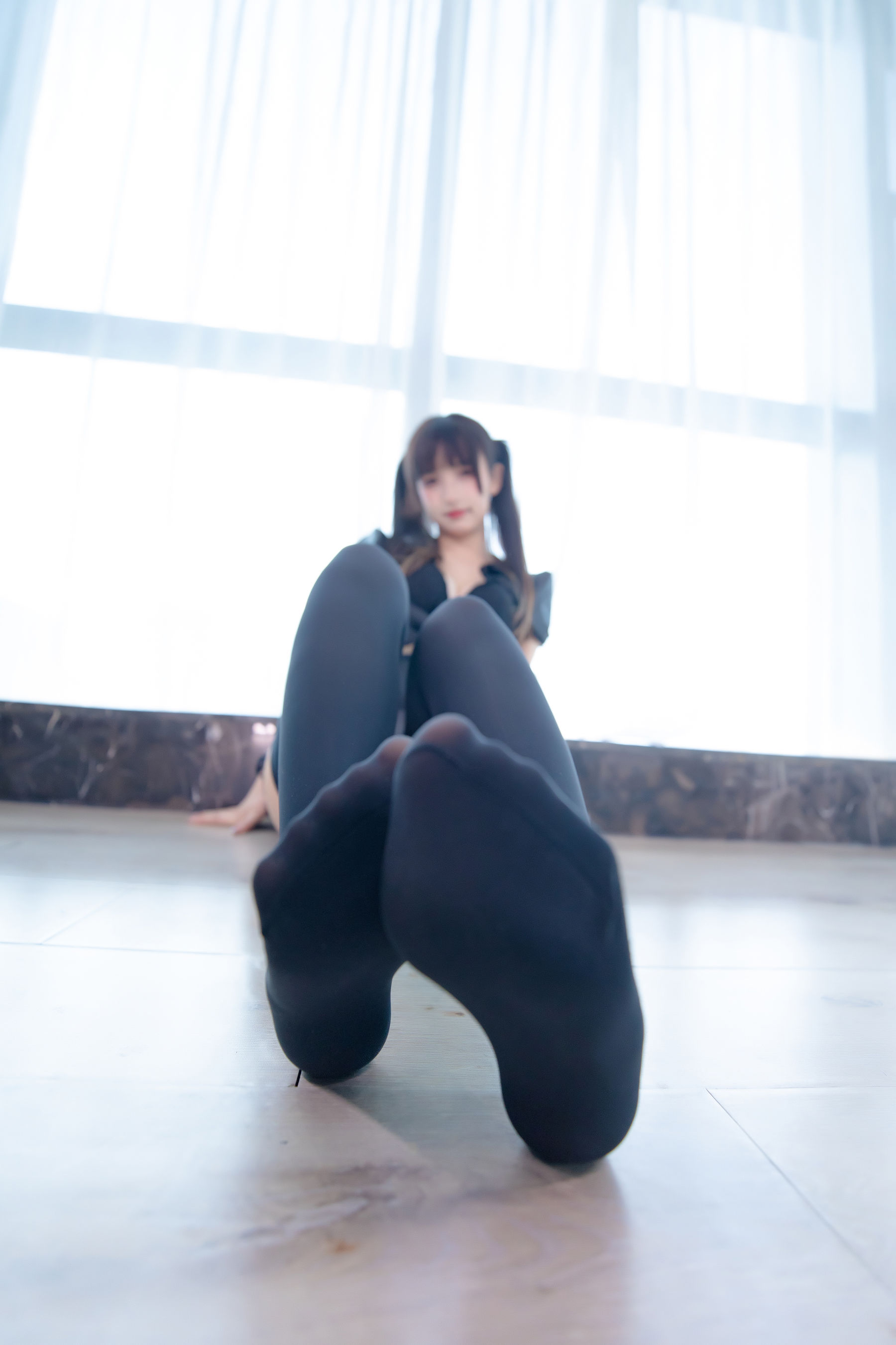 [福利COS] 萝莉神楽板真冬 之足底星光第20张