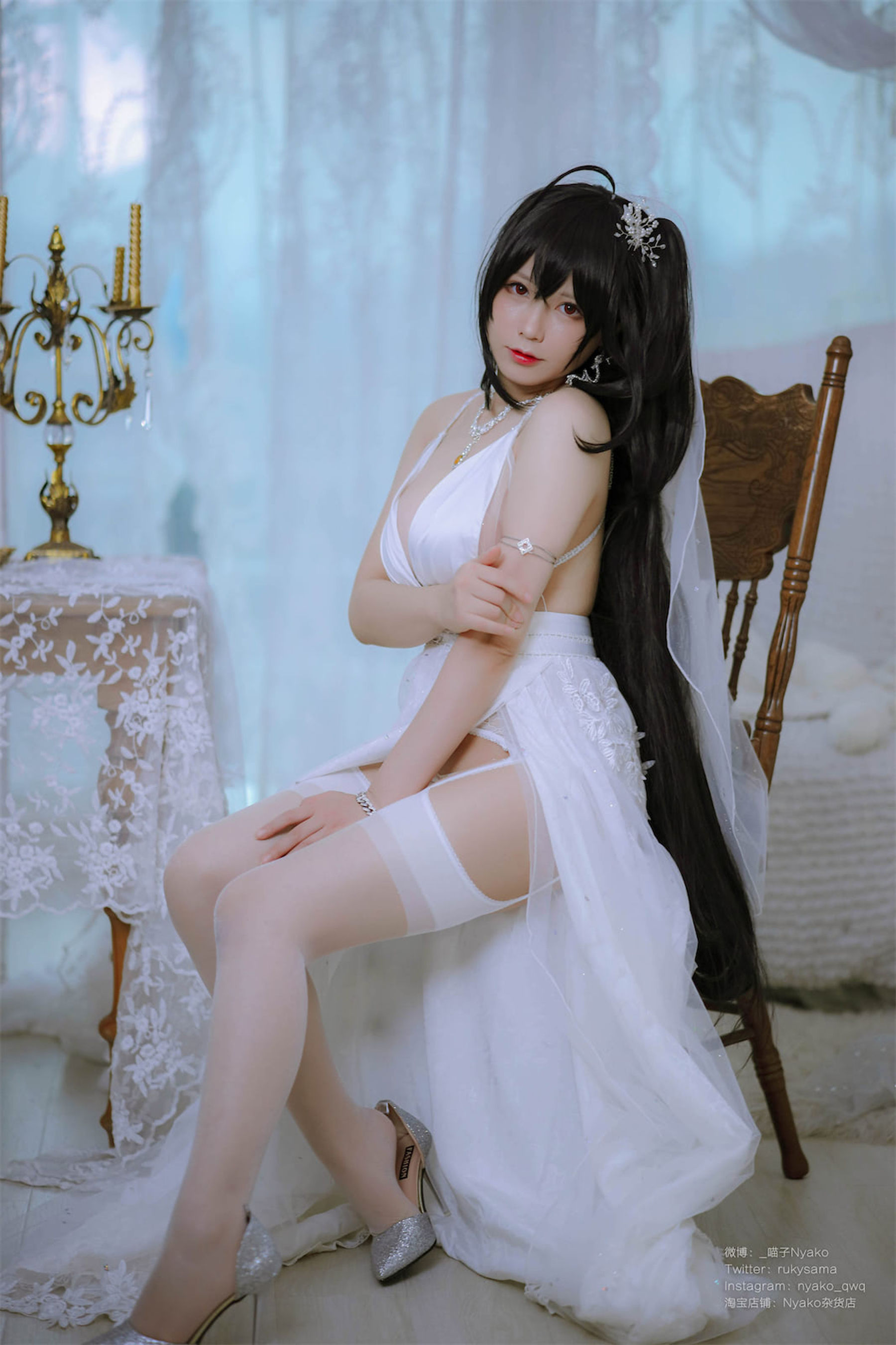 [福利COS] 萌妹子Nyako喵子 - 大凤纯白婚纱第13张