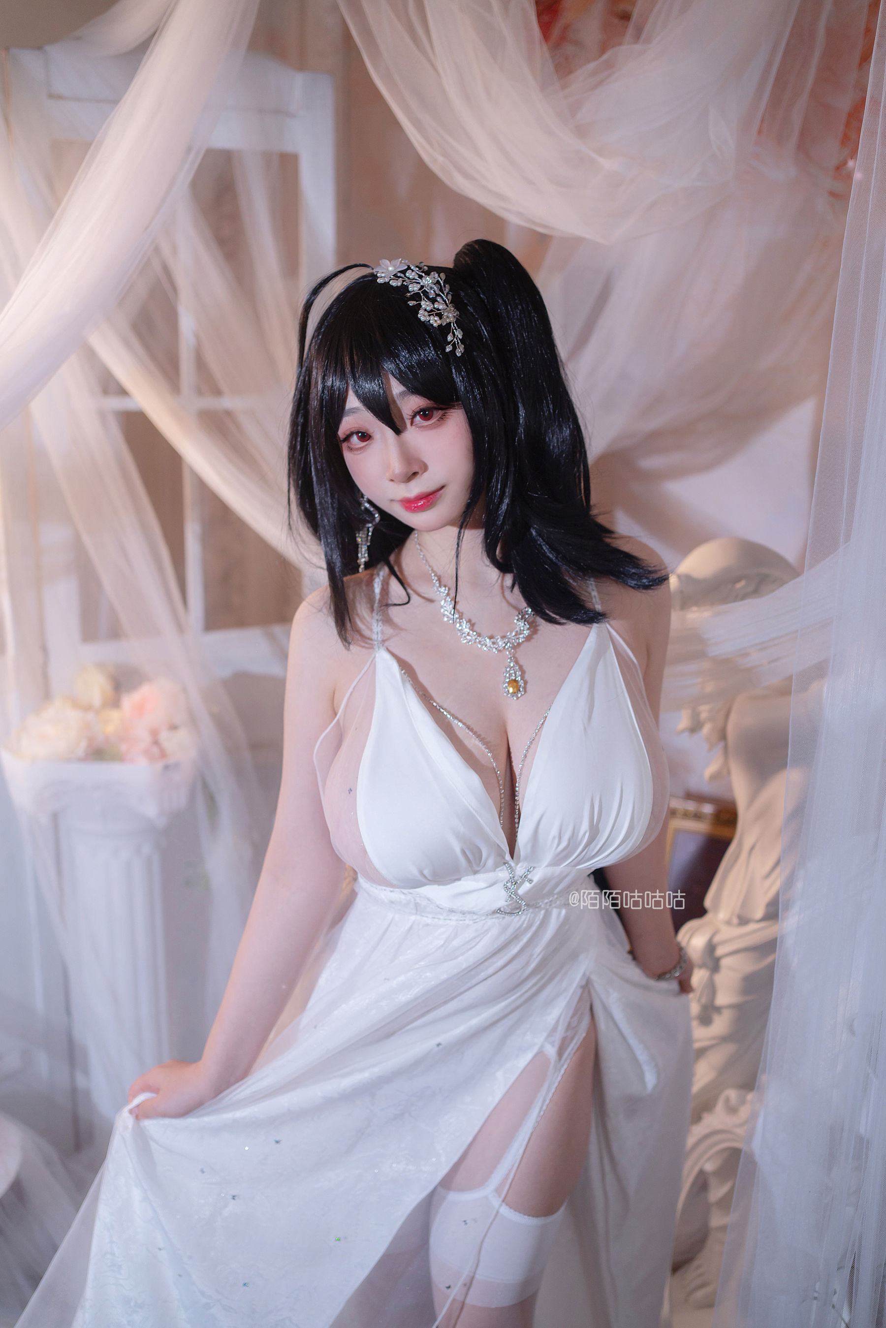[福利COS] Cosplay美女韶陌陌 - 大凤 婚纱第1张