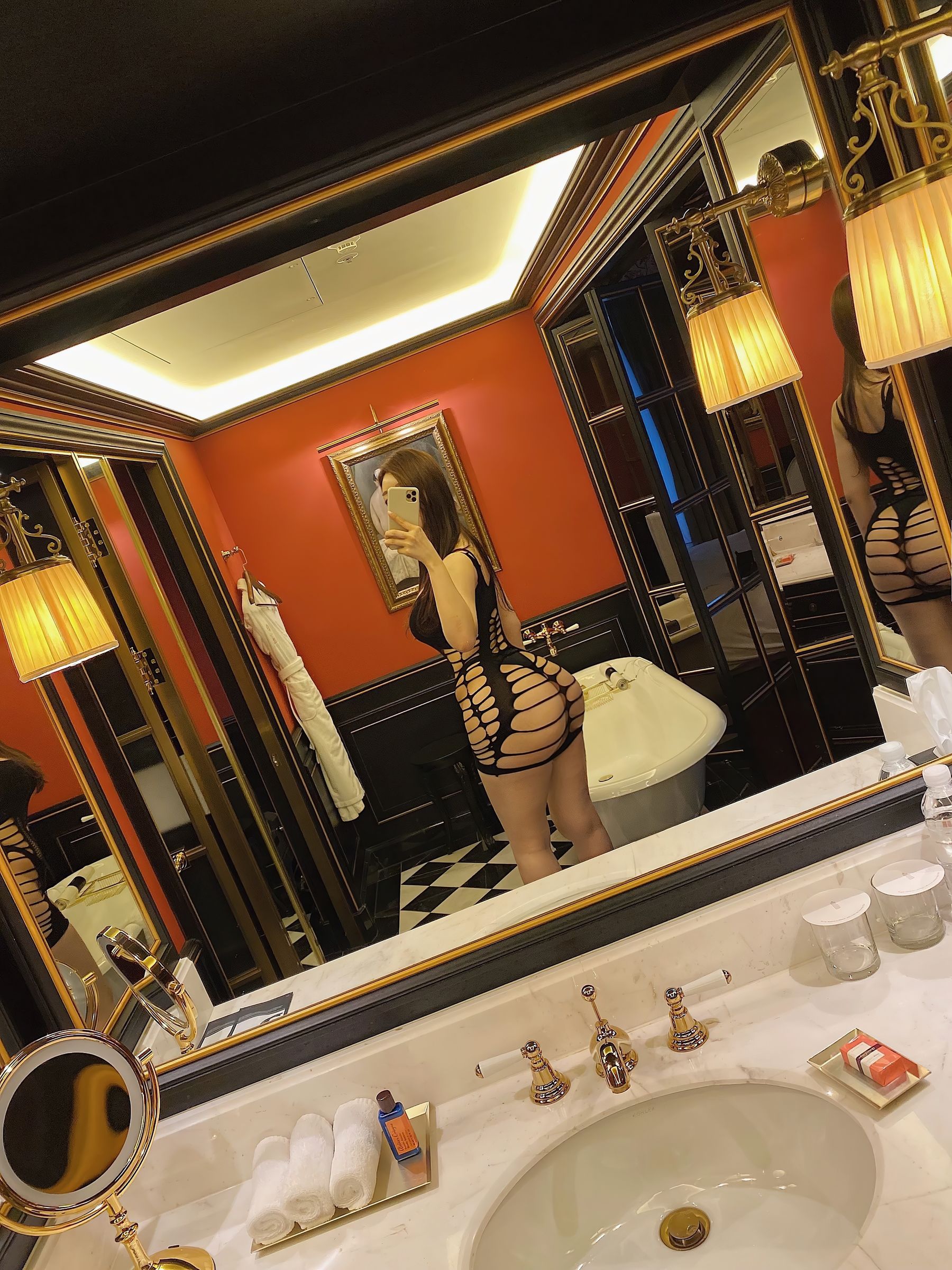 [福利COS] [Xxapple_e] 身材极佳纯天然巨臀合集第7张