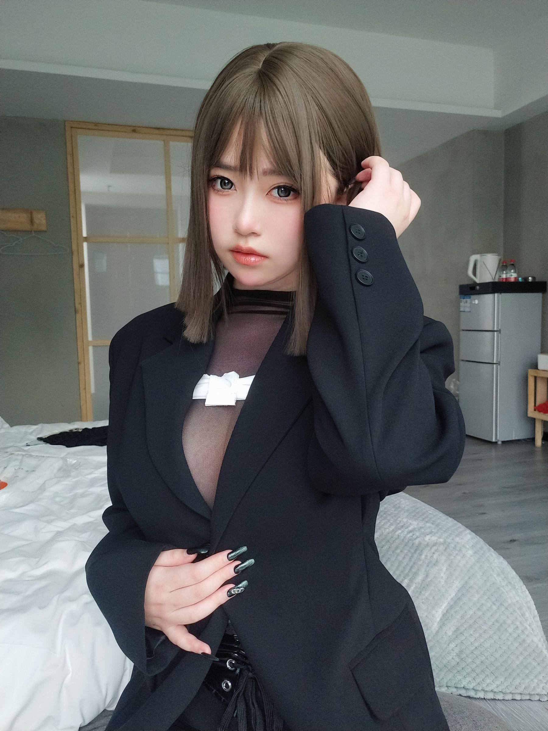 [福利COS] 女主K - 大胆的秘书第5张