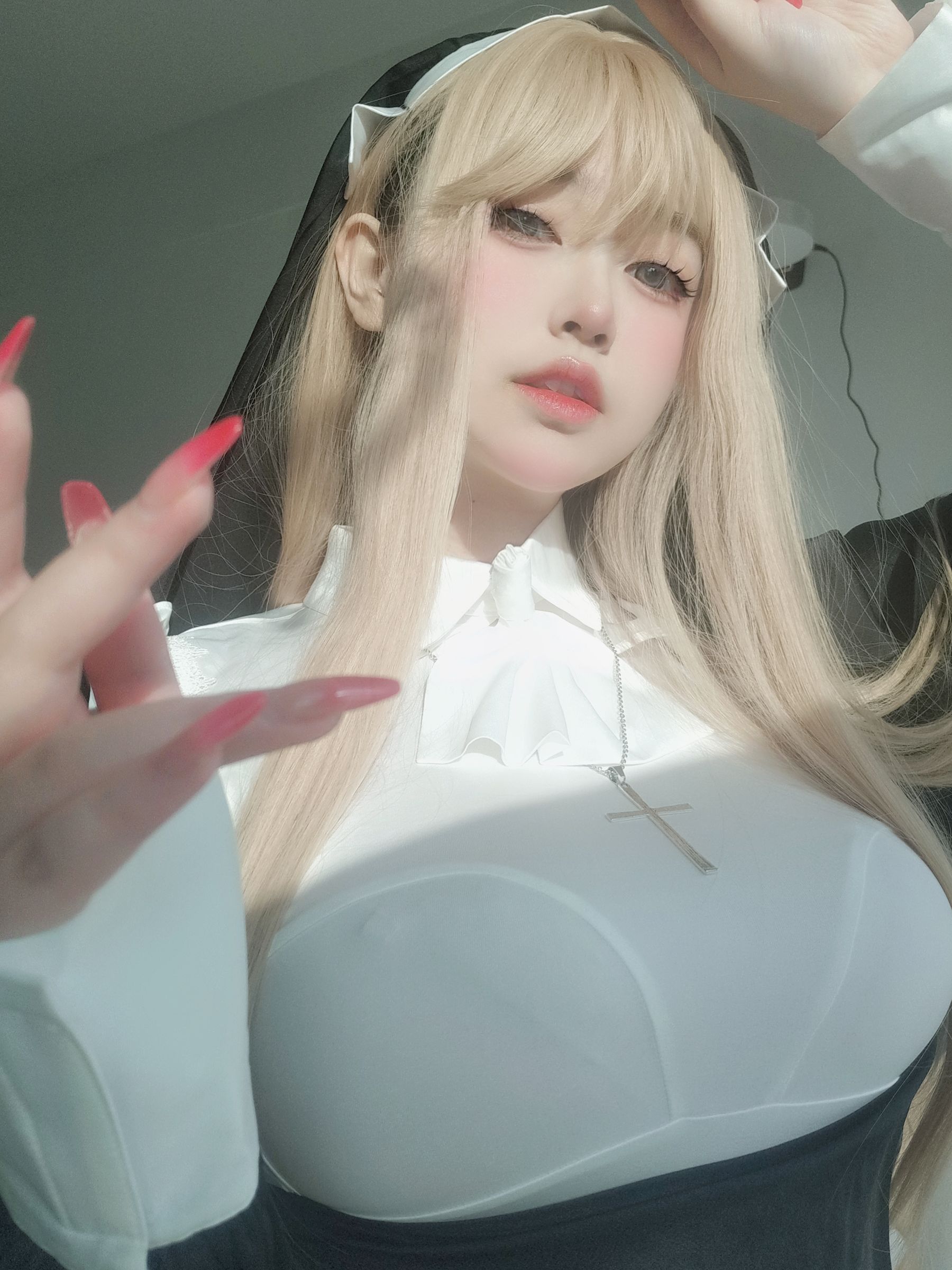 [福利COS] 女主K - 修女第6张