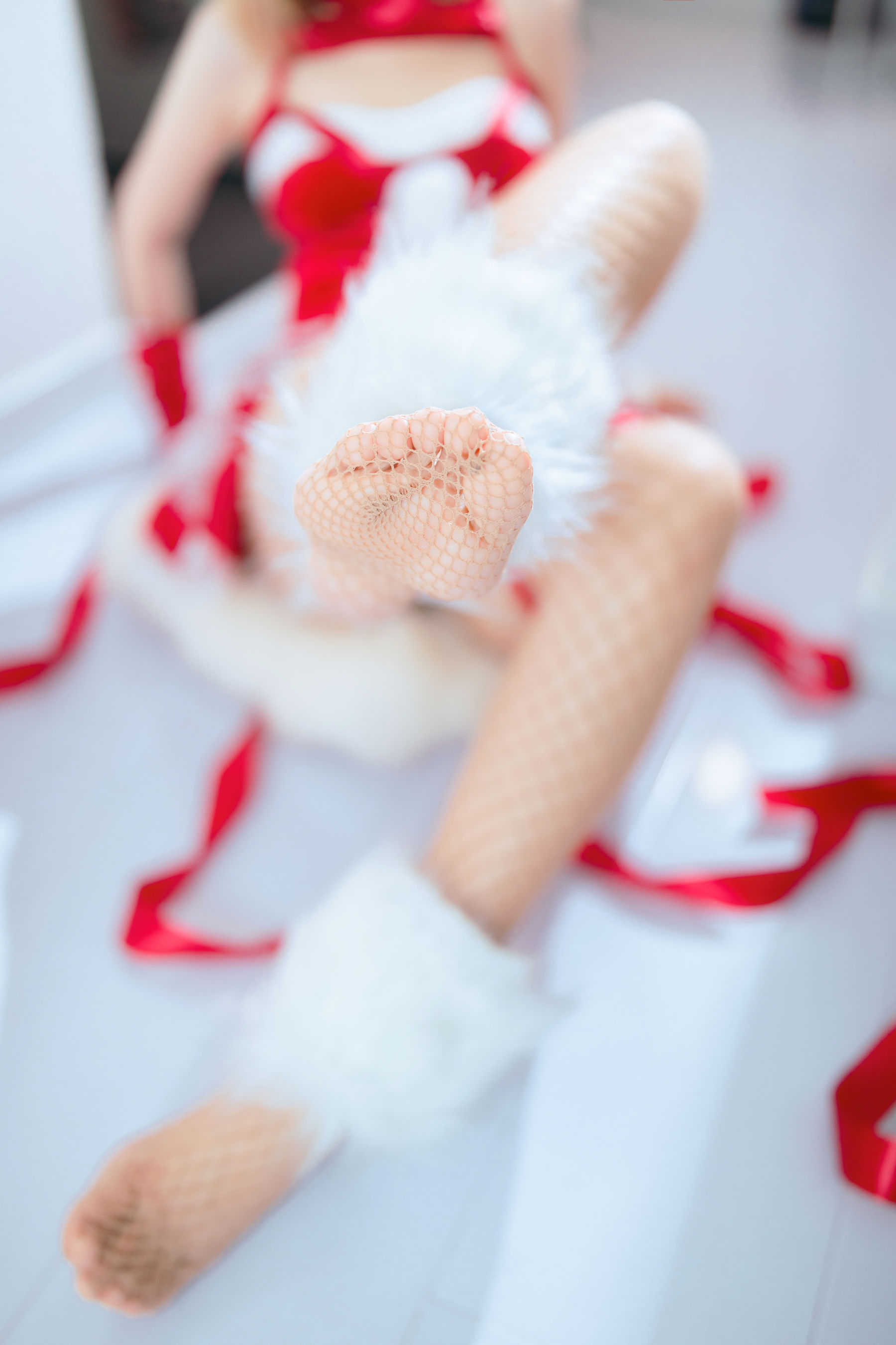 [福利COS] 洛桑w伊梓 - 网袜丝带兔兔第5张