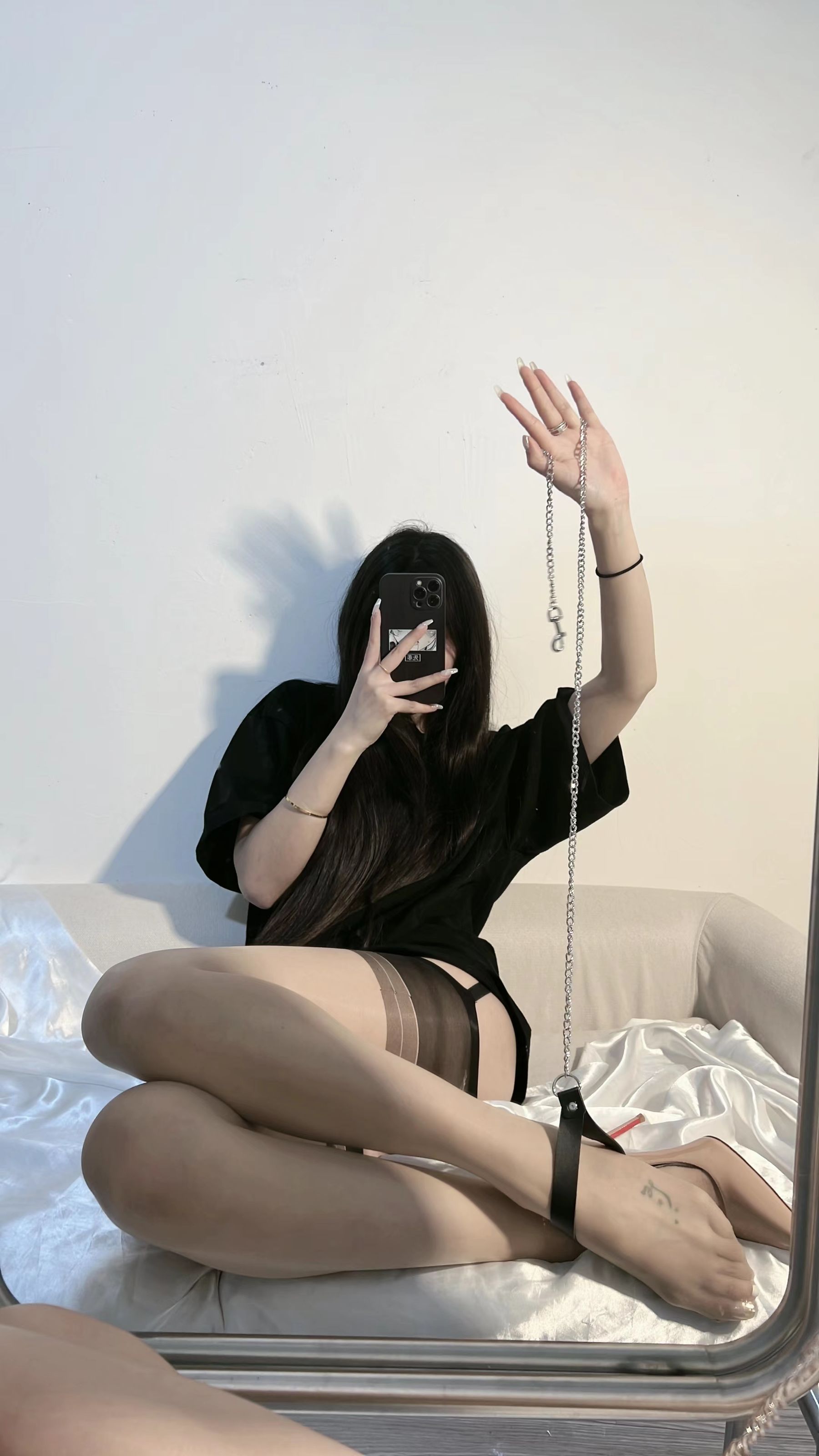 [福利COS] 陈佩奇yyyy - 灰色提袜第3张