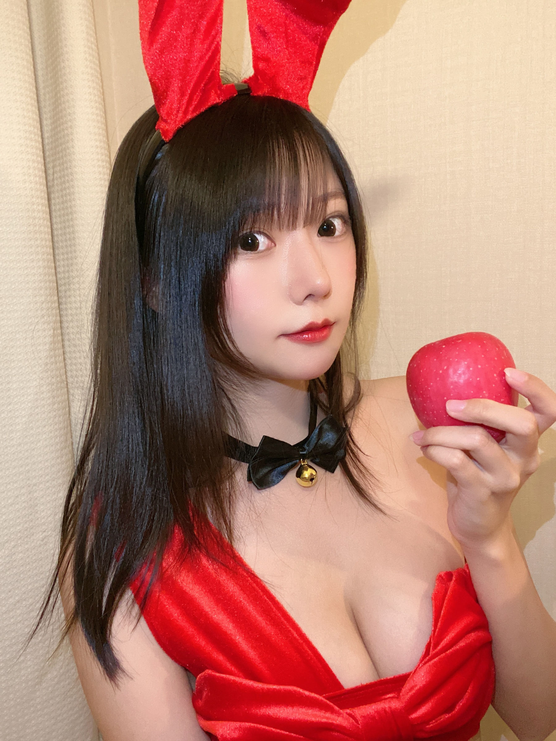 [福利COS] 香草喵露露写真 - 红色丝带第12张